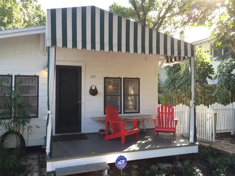 714 NE 7 Ave, Fort Lauderdale, FL MLS: F10503364