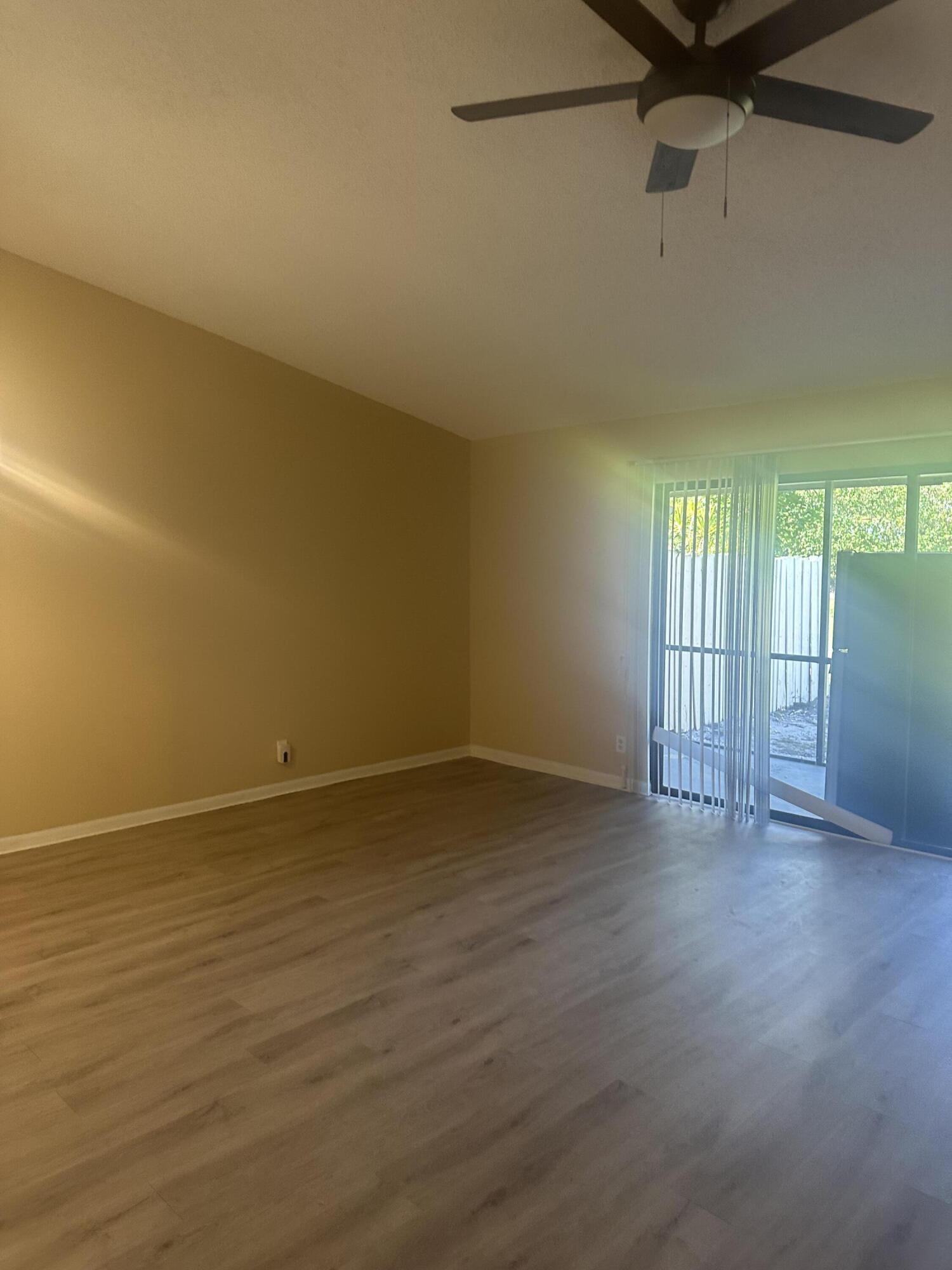 BOYNTON LAKES 1 - Residential