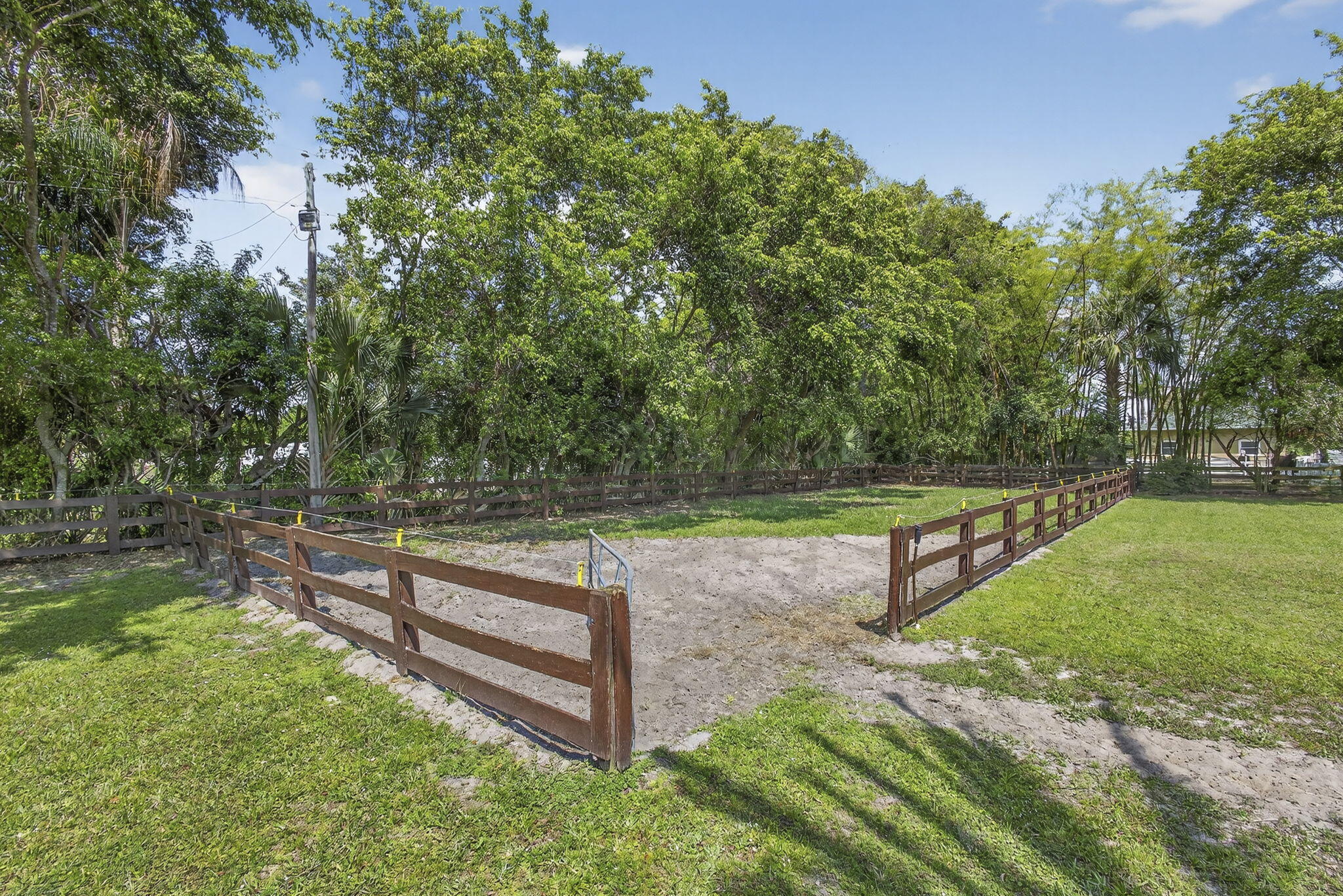 PALM BEACH LITTLE RANCHES EAST OF WELLINGTON - Residential