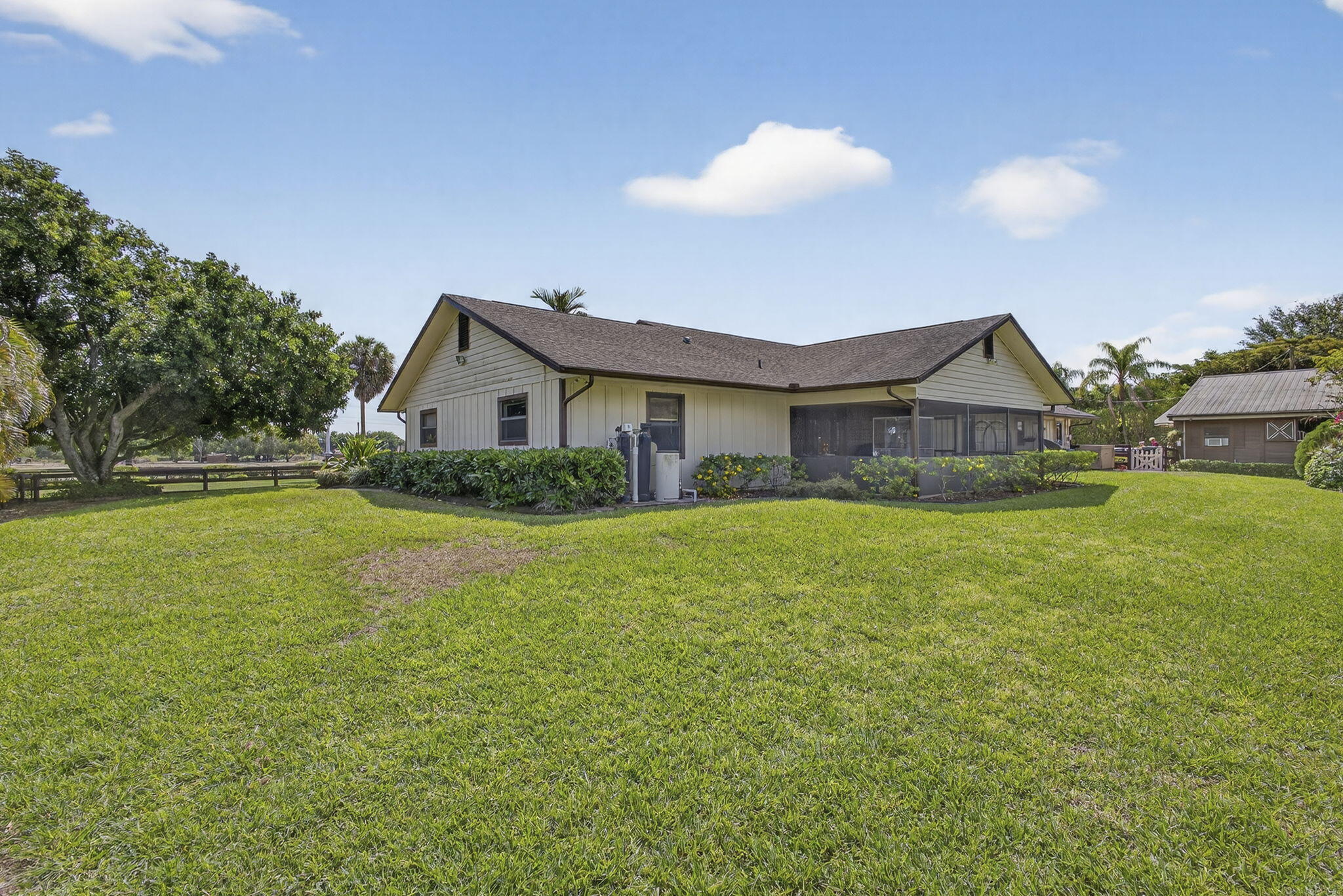 PALM BEACH LITTLE RANCHES EAST OF WELLINGTON - Residential