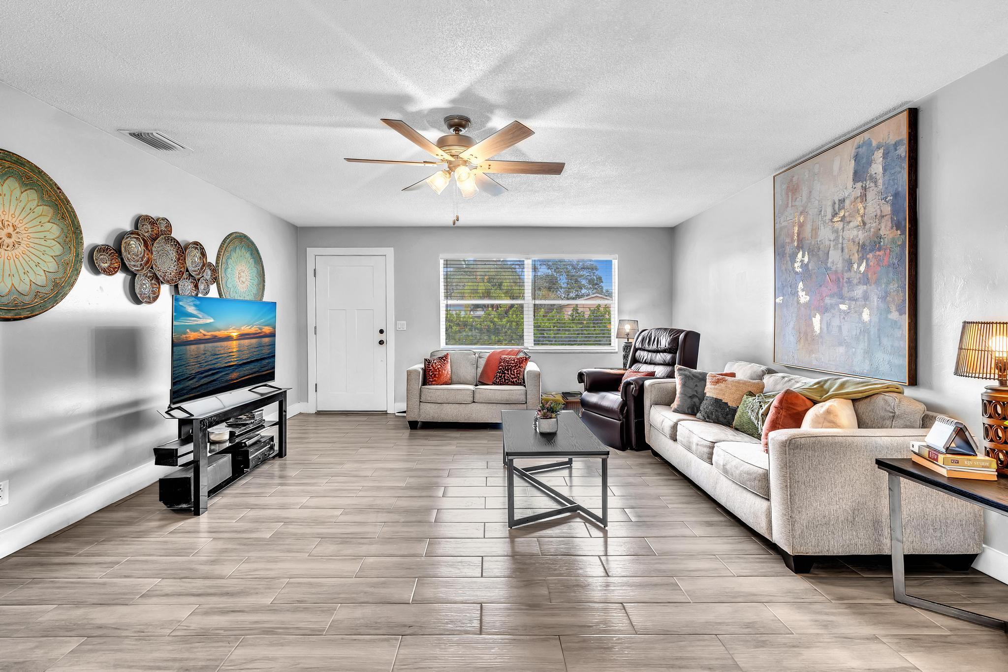 ROOSEVELT ESTATES - Residential