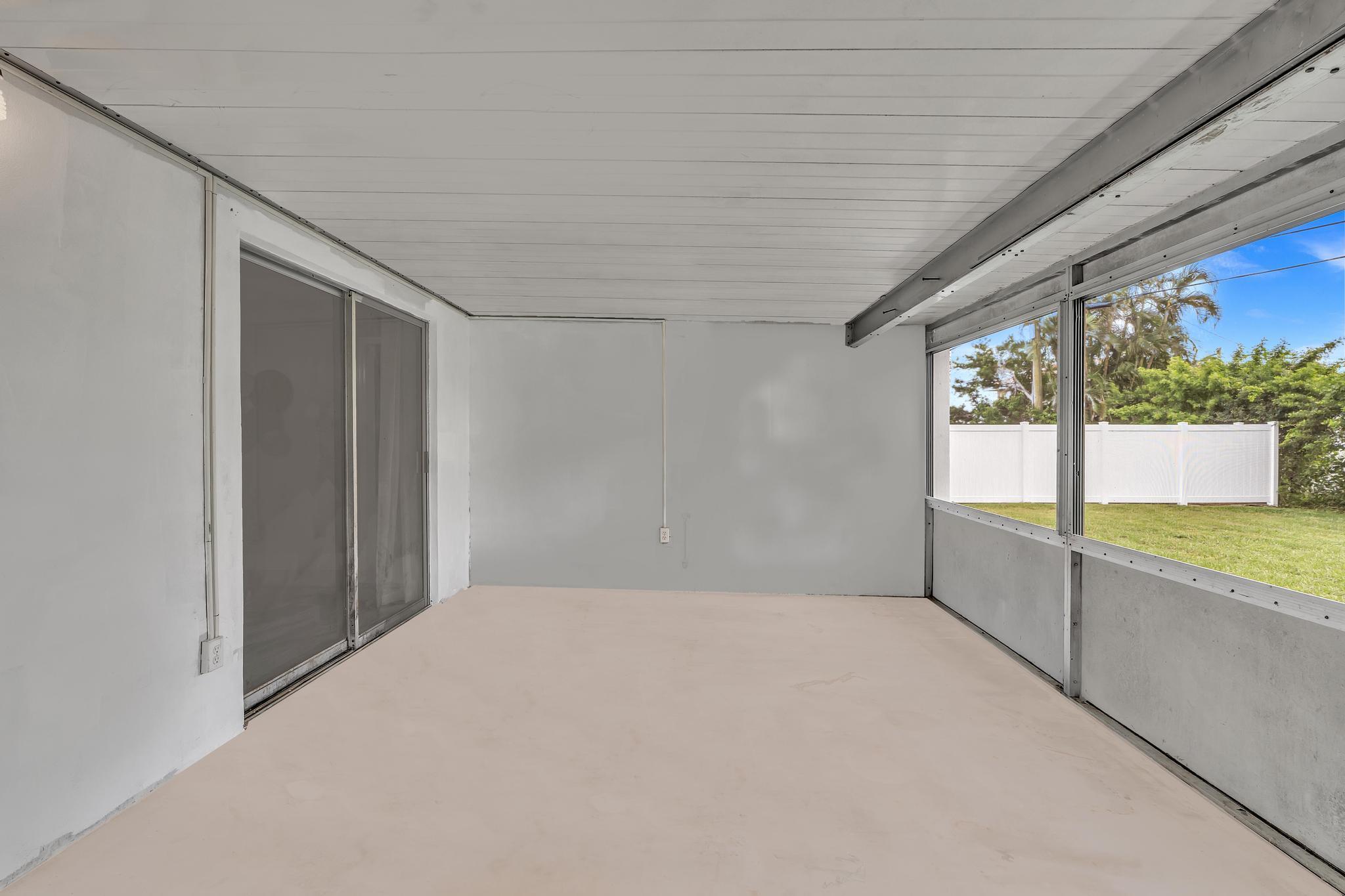 ROOSEVELT ESTATES - Residential