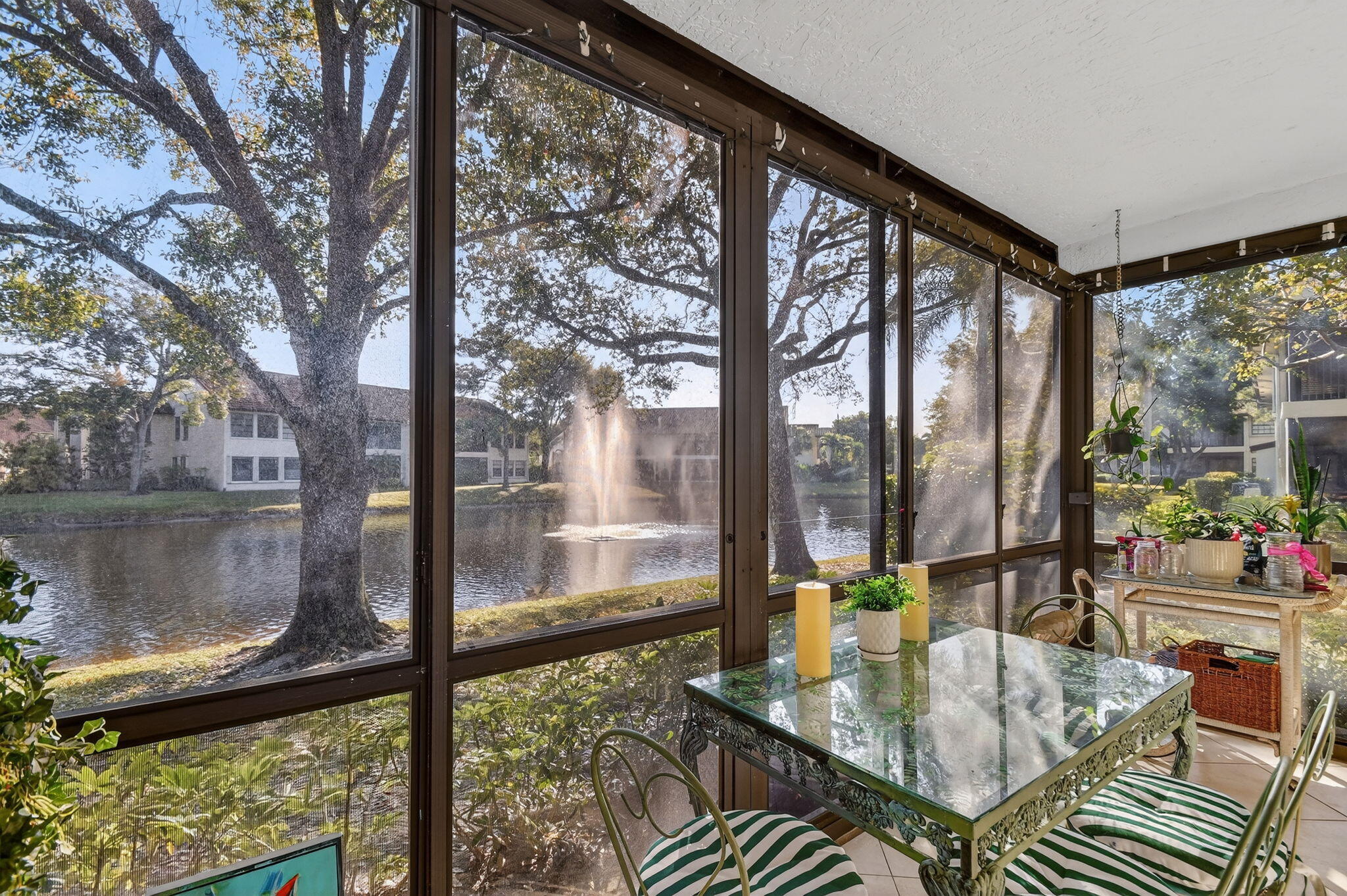 PARK POINTE - Residential