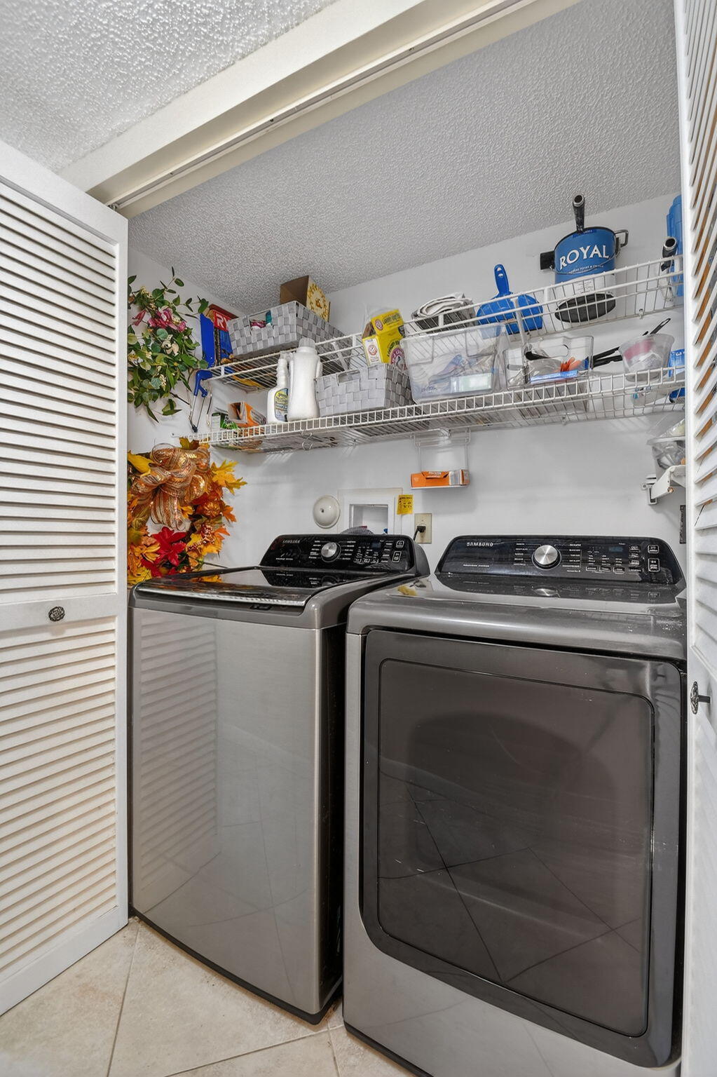 PARK POINTE - Residential