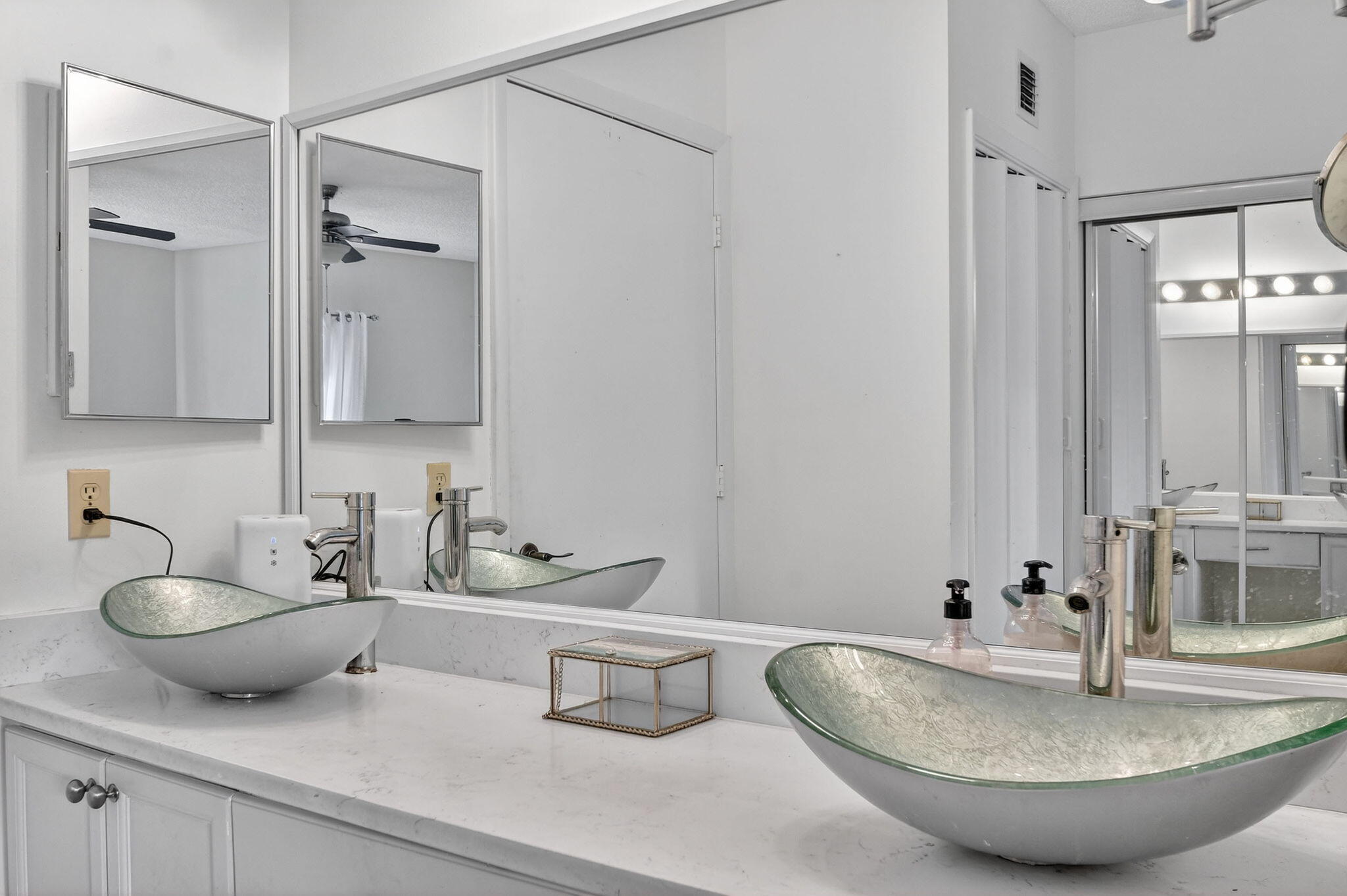 PARK POINTE - Residential