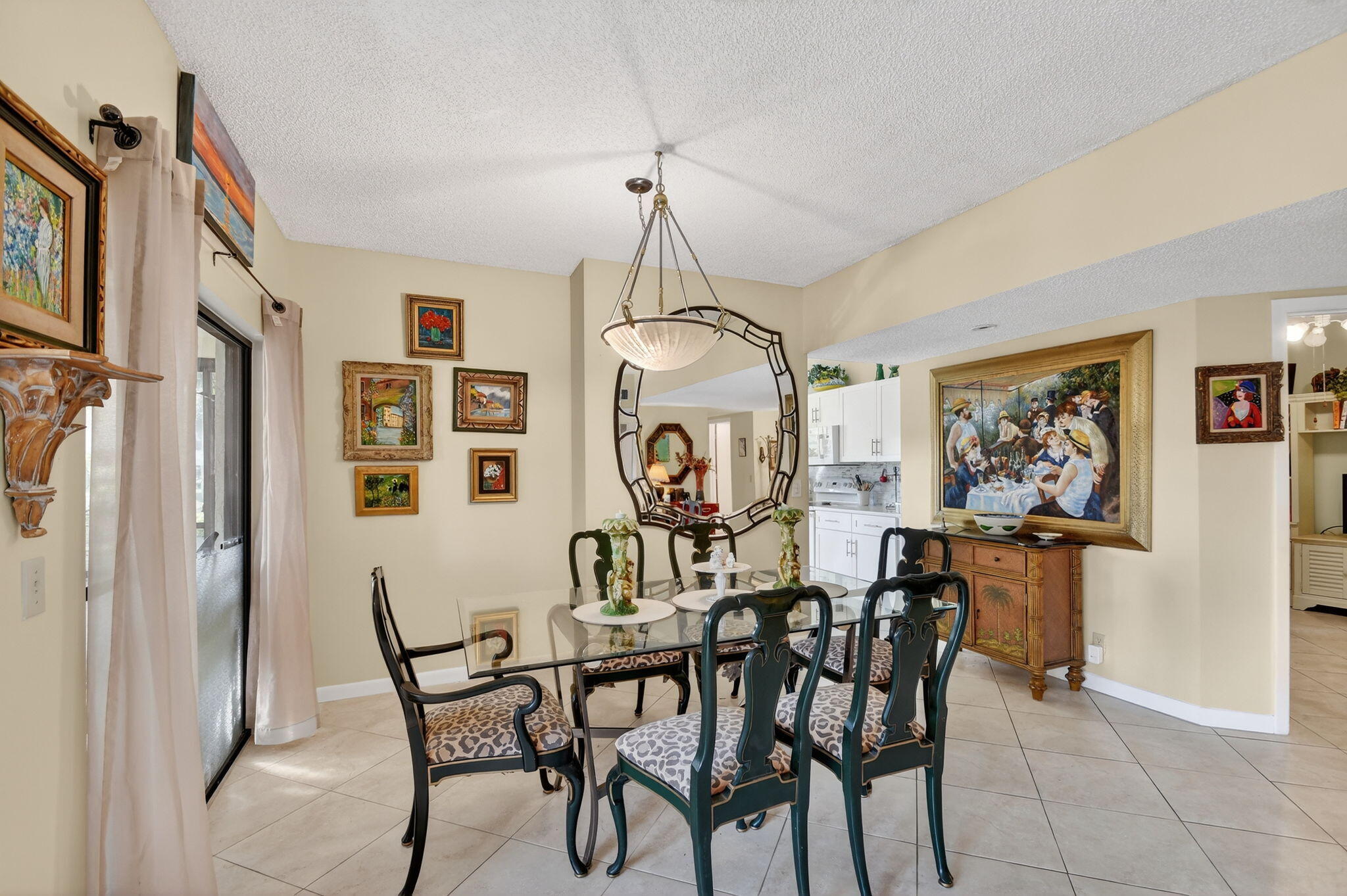 PARK POINTE - Residential