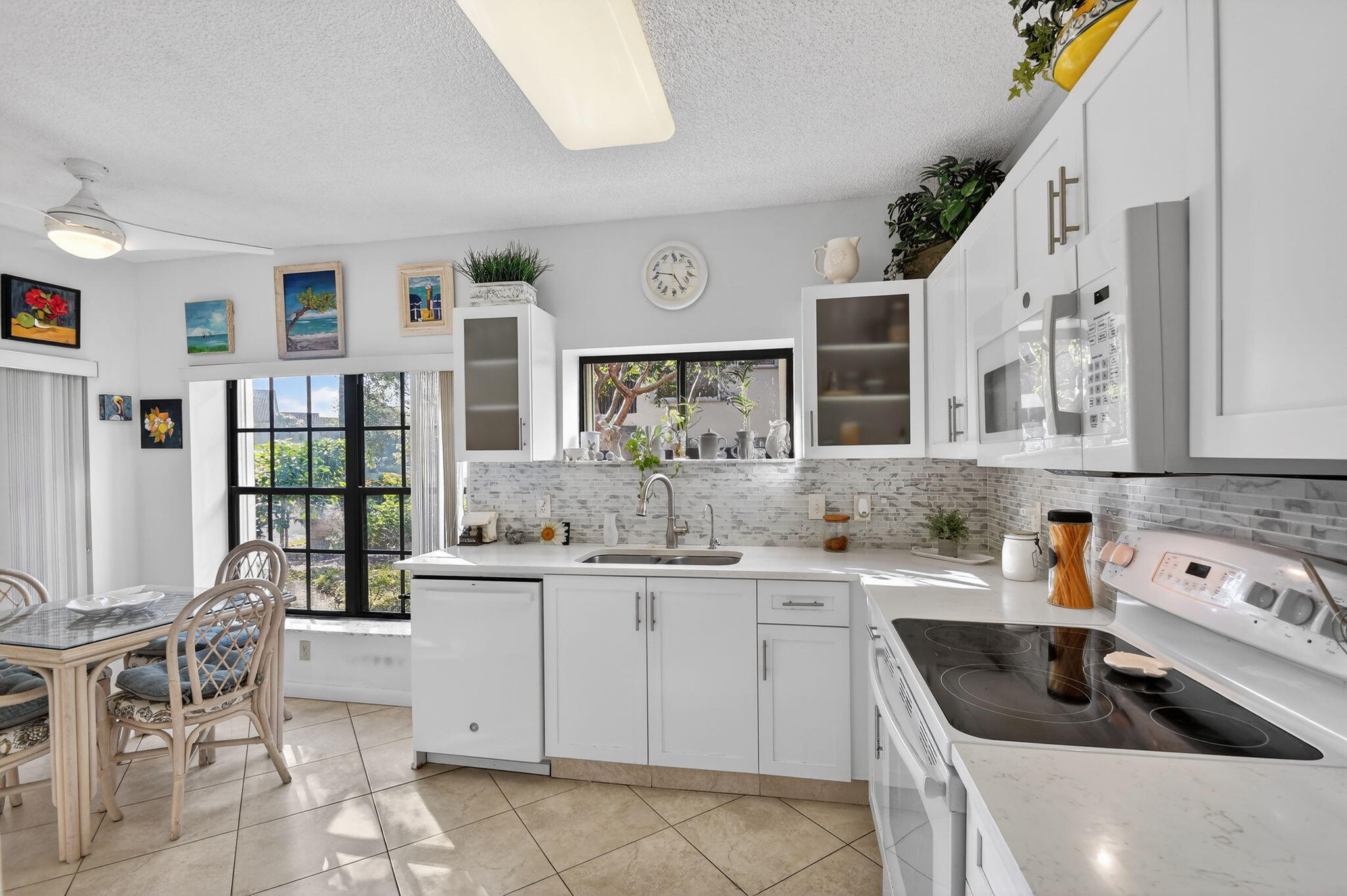 PARK POINTE - Residential