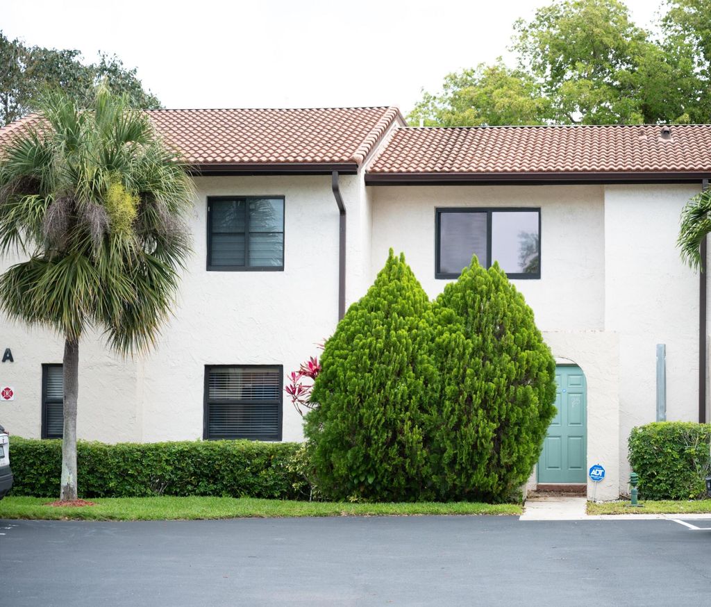 Photo of 21820 Cypress Circle #25c, Boca Raton, FL 33433 (MLS # B26013762)