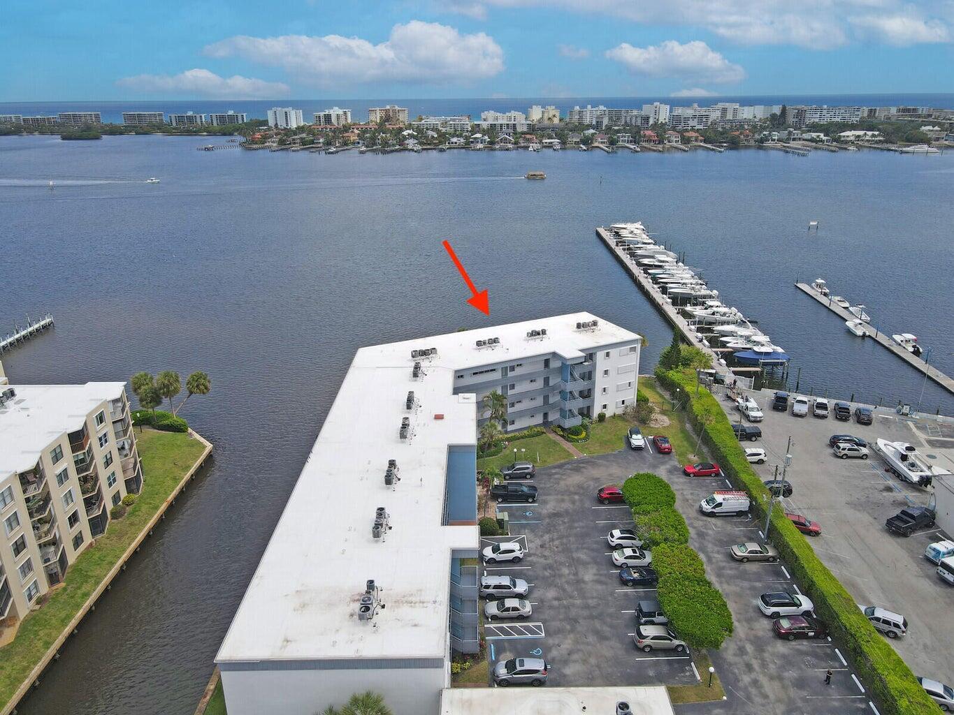 WATERWAY CLUB - Residential