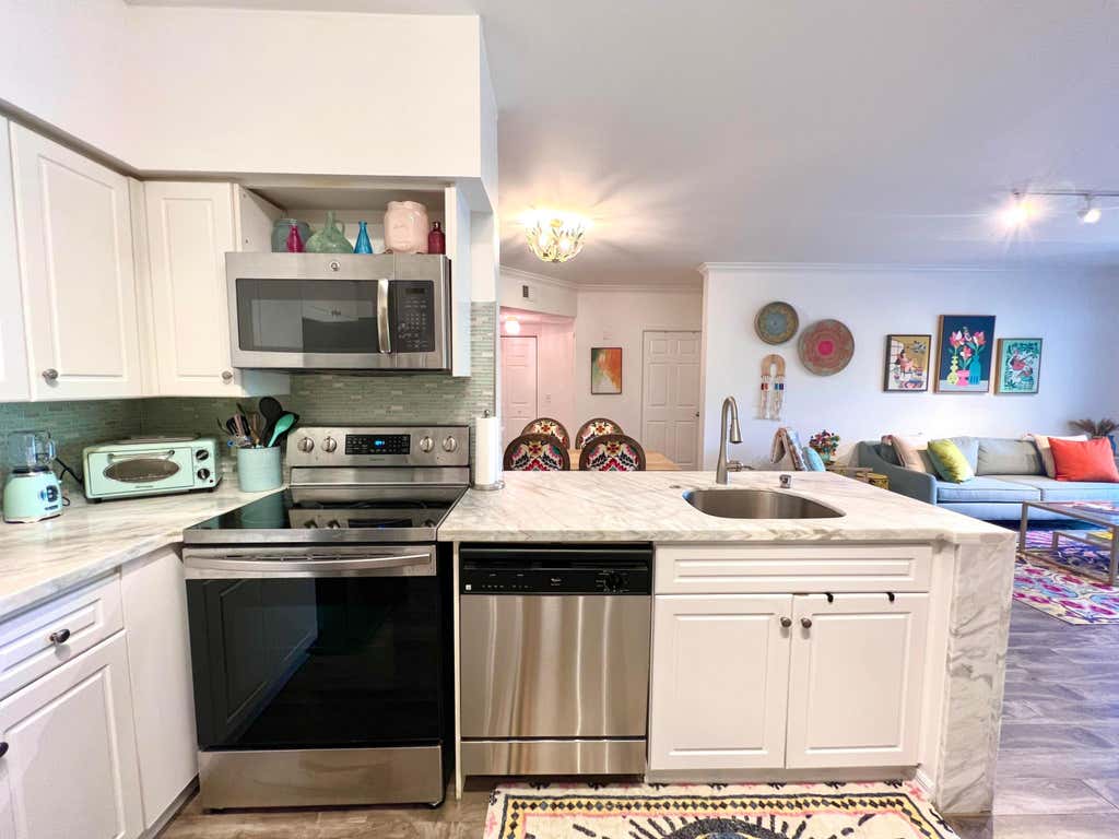 Photo of 3307 TUSCANY Way #3307, Boynton Beach, FL 33435 (MLS # B26053452)