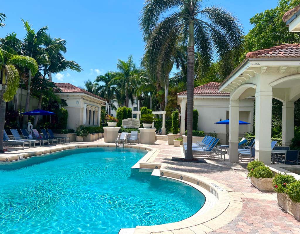 Photo of 3307 TUSCANY Way #3307, Boynton Beach, FL 33435 (MLS # B26053452)