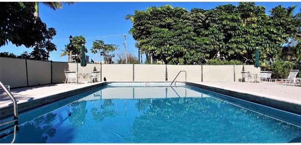 Photo of 505 Spencer Drive #410, West Palm Beach, FL 33409 (MLS # B26029965)