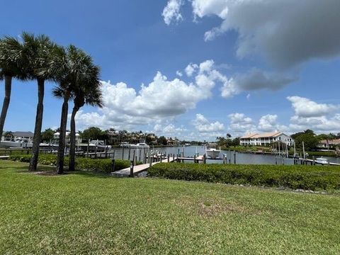701 Captains Way 701 Jupiter FL 33477