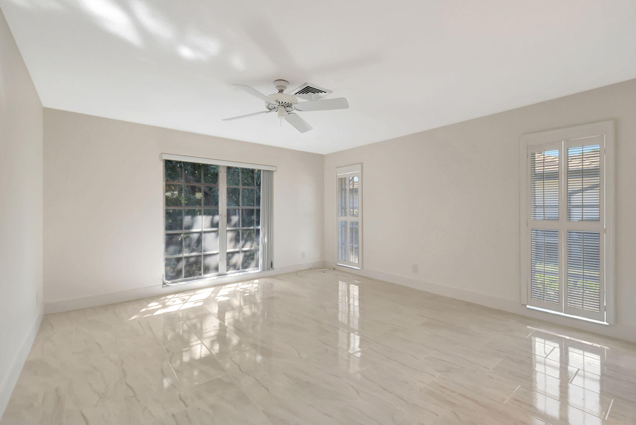 PINE VILLAS 9 - Residential