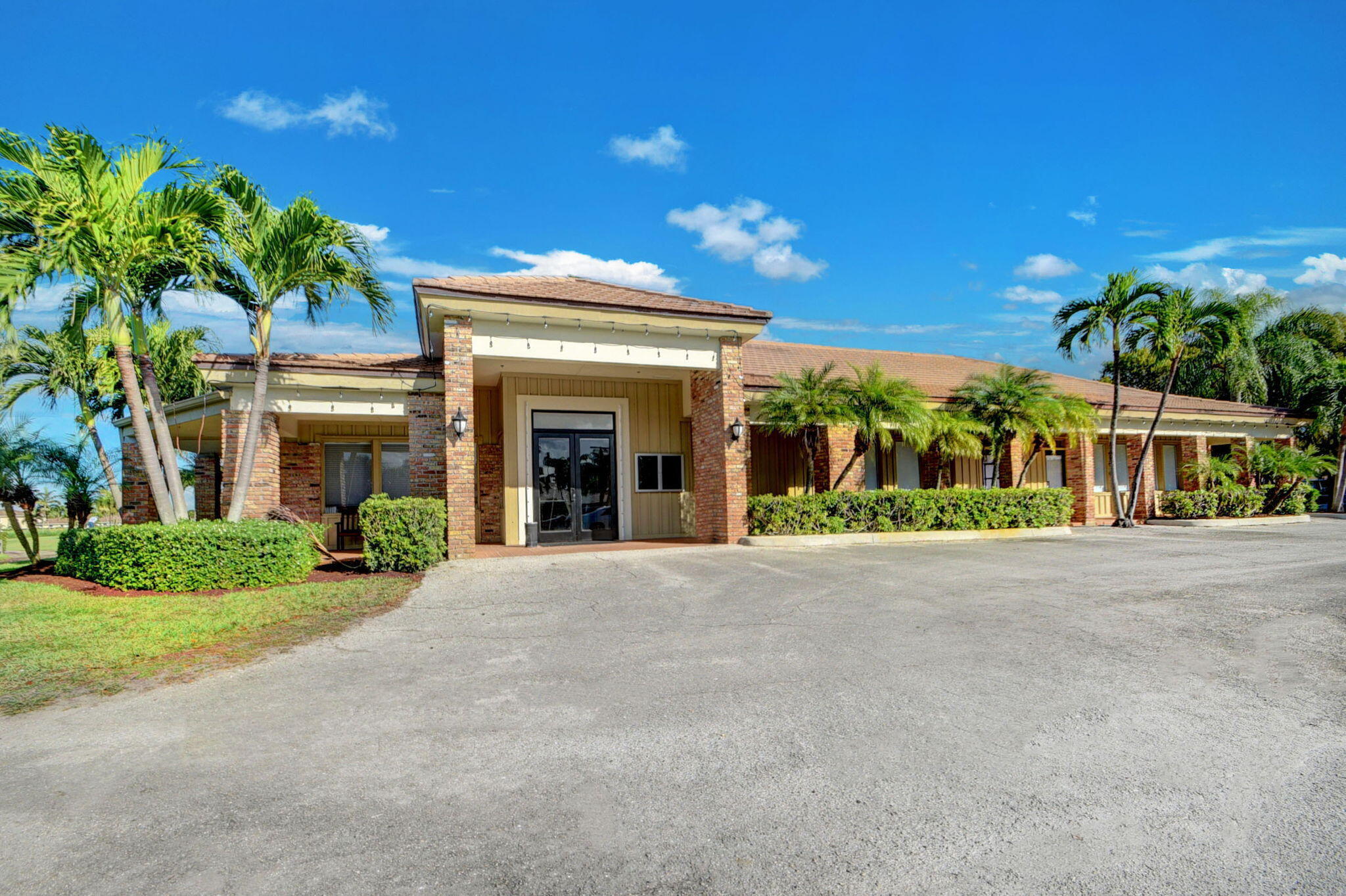 PINE VILLAS 9 - Residential