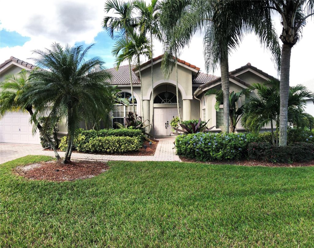 Photo of 10372 Lexington Estates Blvd, Boca Raton, FL 33428 (MLS # F10390166)