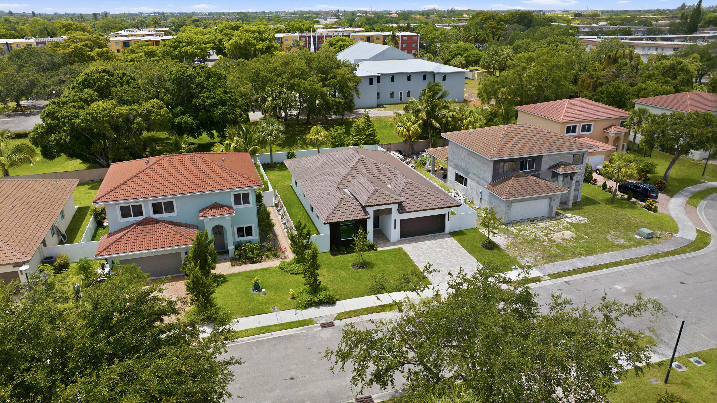 PINE CONE ESTATES - Residential