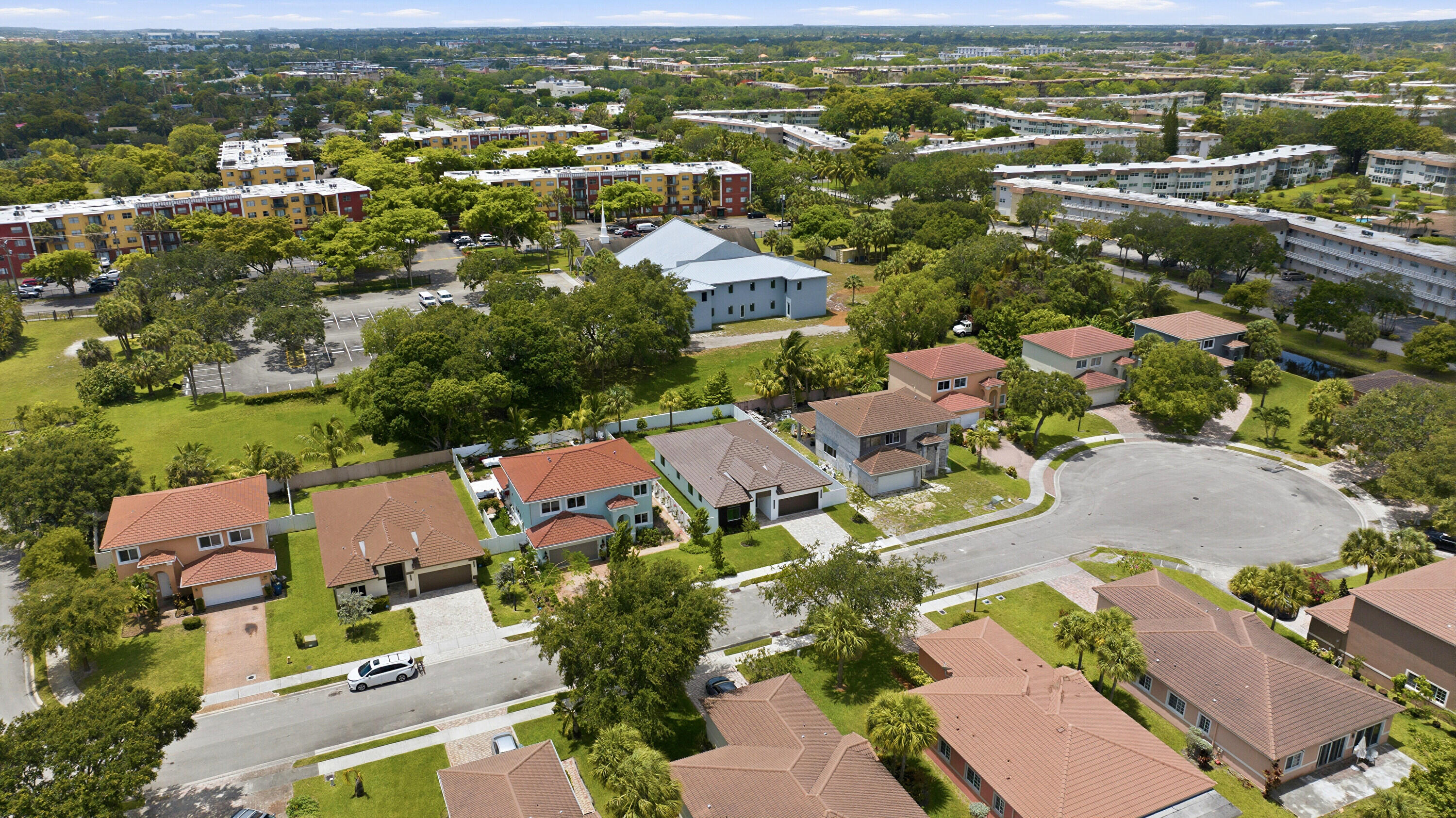 PINE CONE ESTATES - Residential