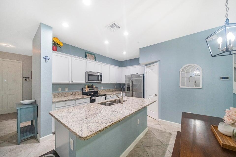 RIVER MARINA - Residential