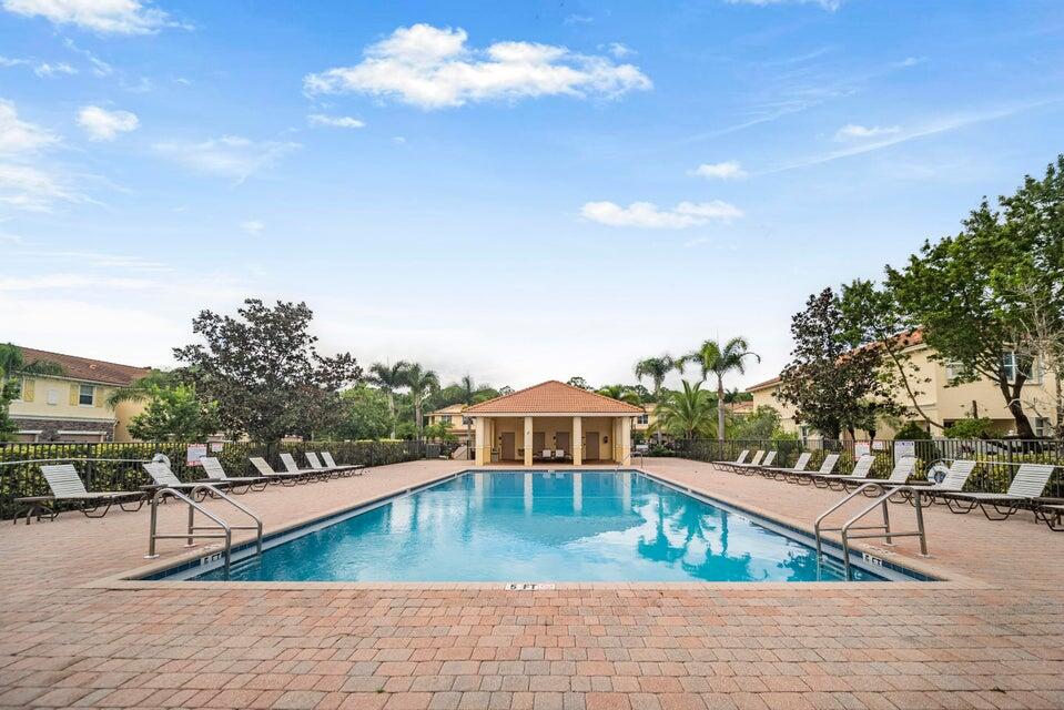 RIVER MARINA - Residential