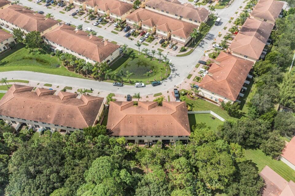 RIVER MARINA - Residential