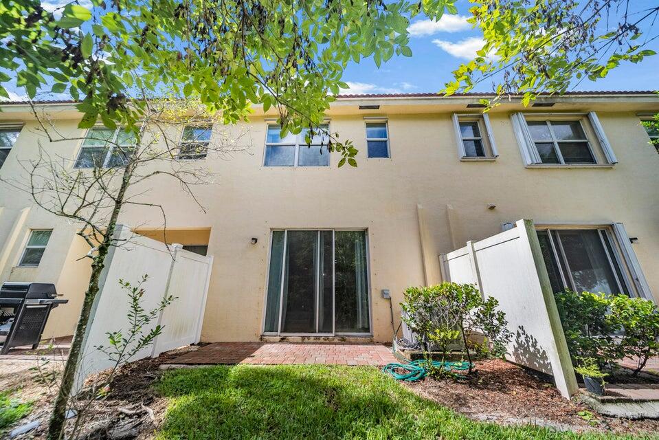 RIVER MARINA - Residential