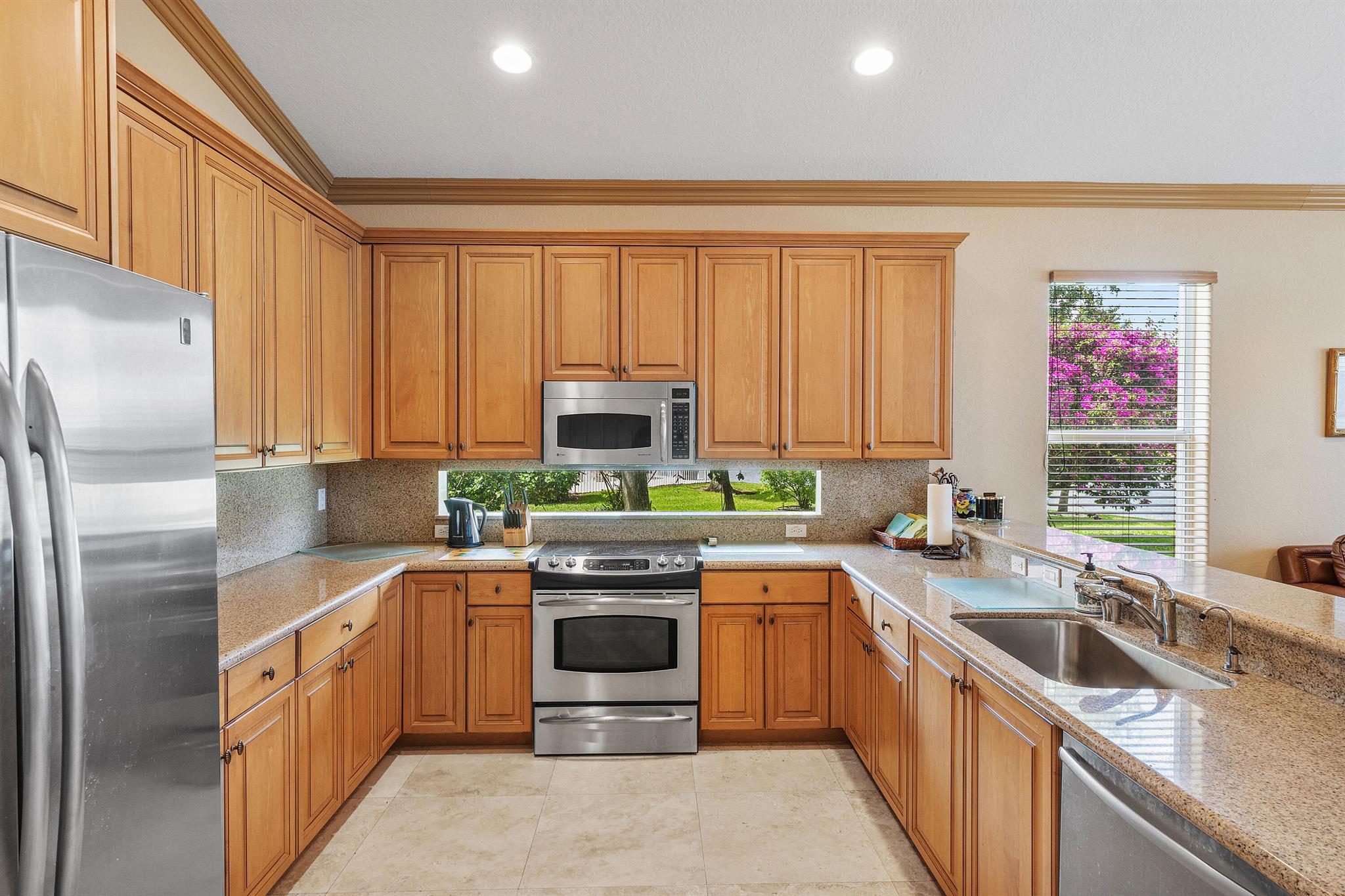 VALENCIA PALMS 3 - Residential