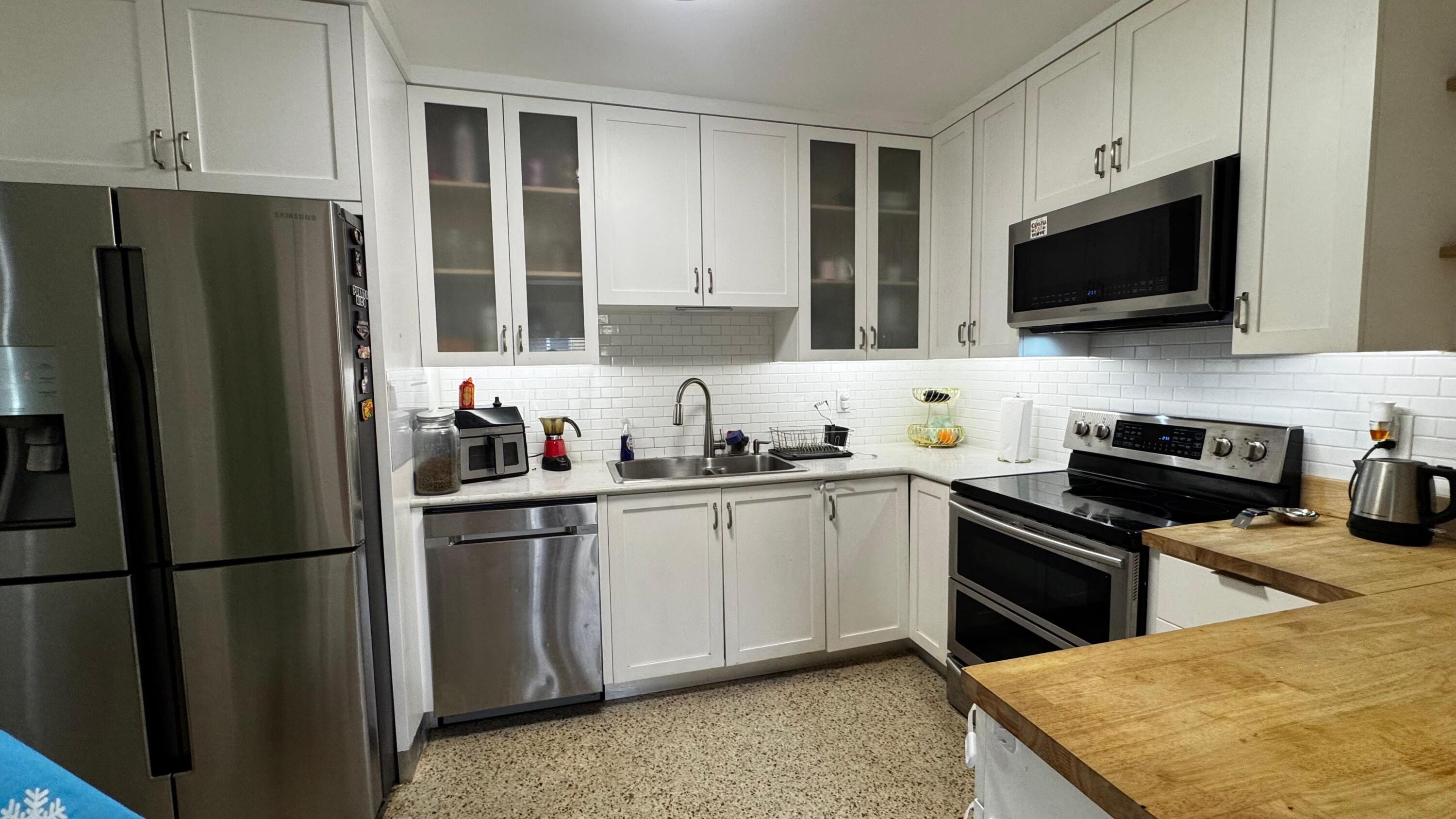 1070 NE 143RD Street
