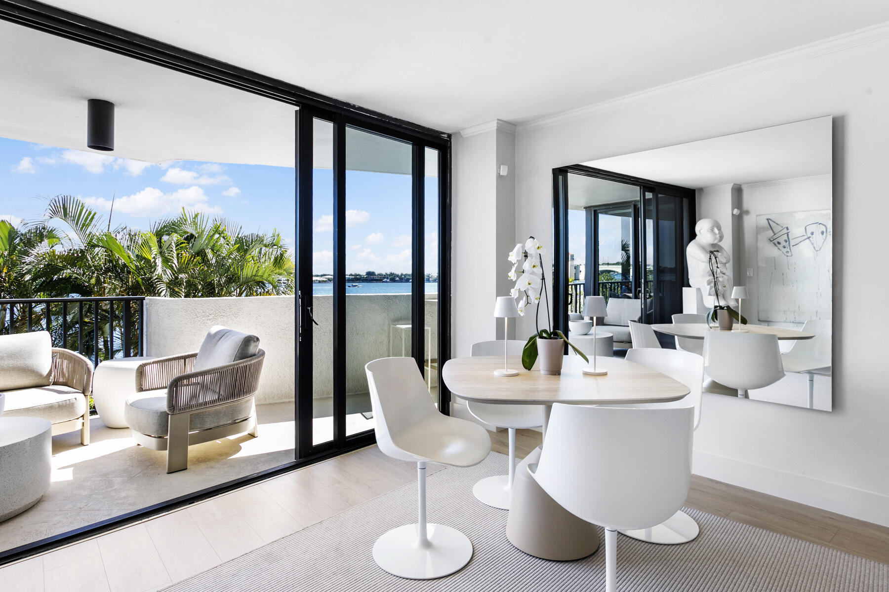 TRIANON CONDO - Residential