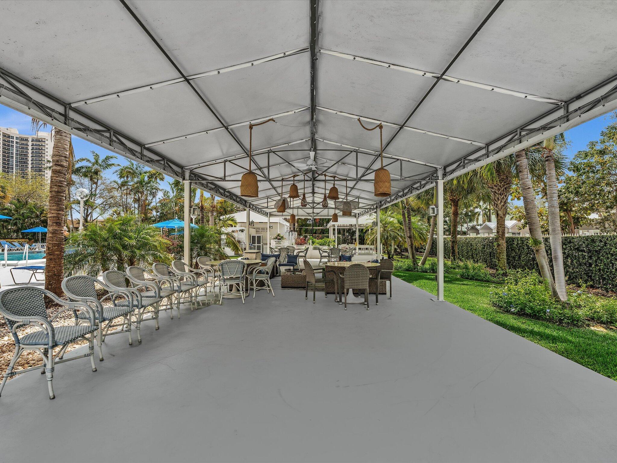 Coral Ridge Towers South - Residential