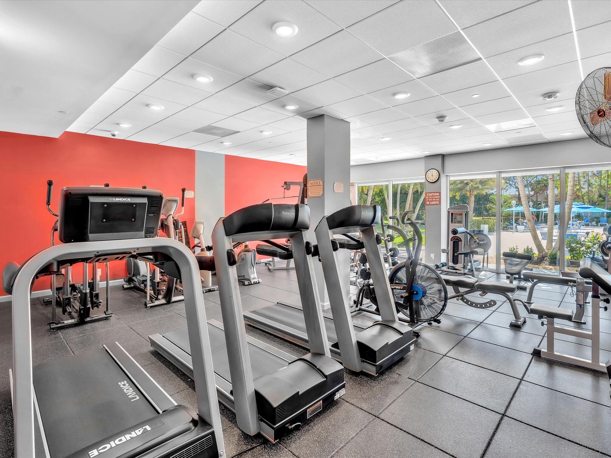 Coral Ridge Towers South - Residential