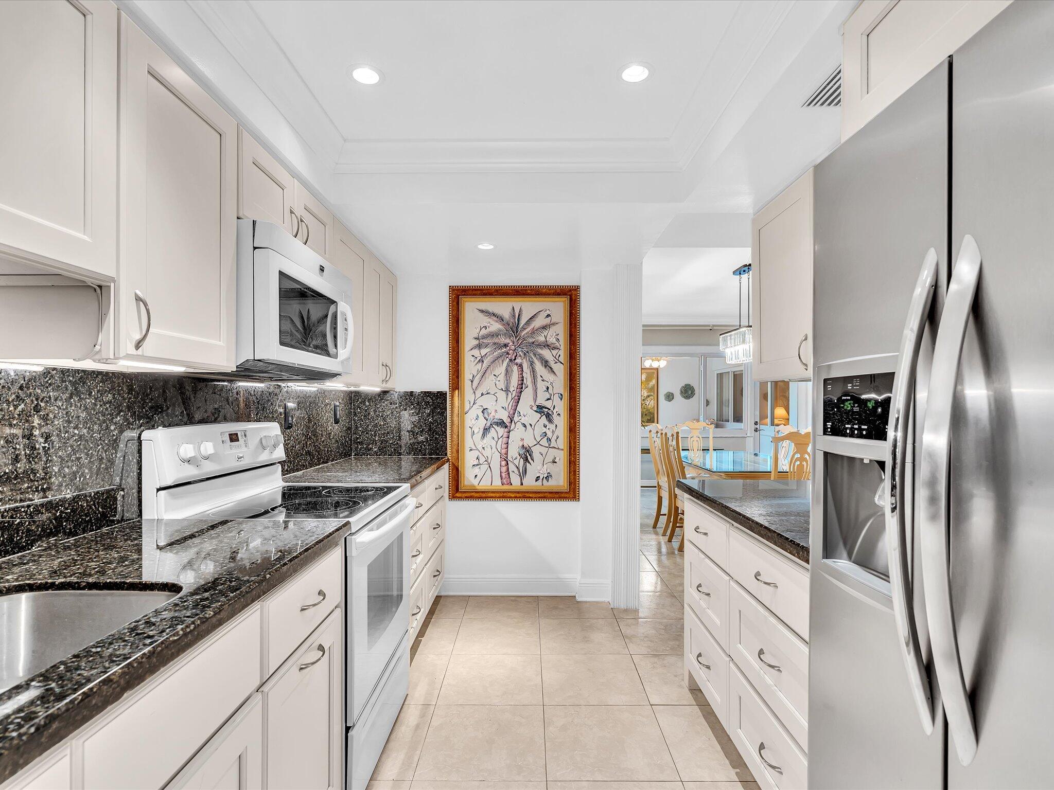 Coral Ridge Towers South - Residential