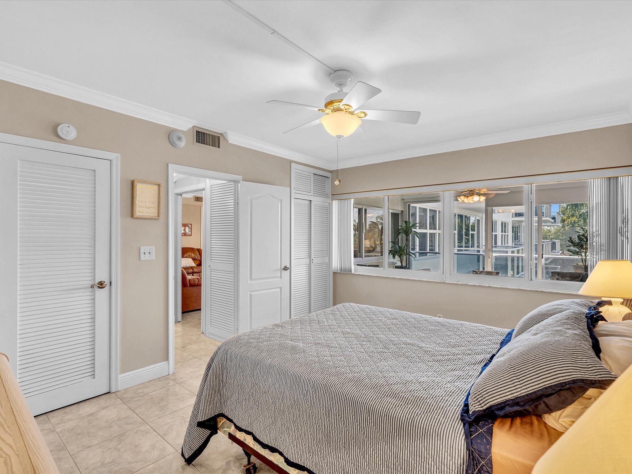 Coral Ridge Towers South - Residential