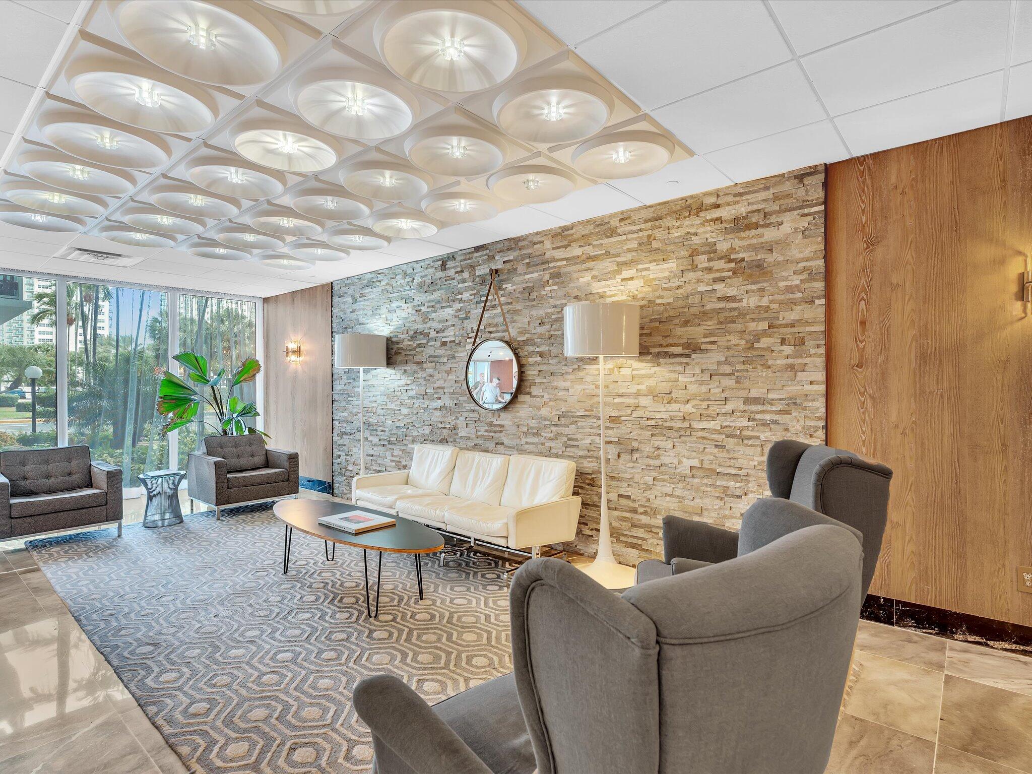 Coral Ridge Towers South - Residential