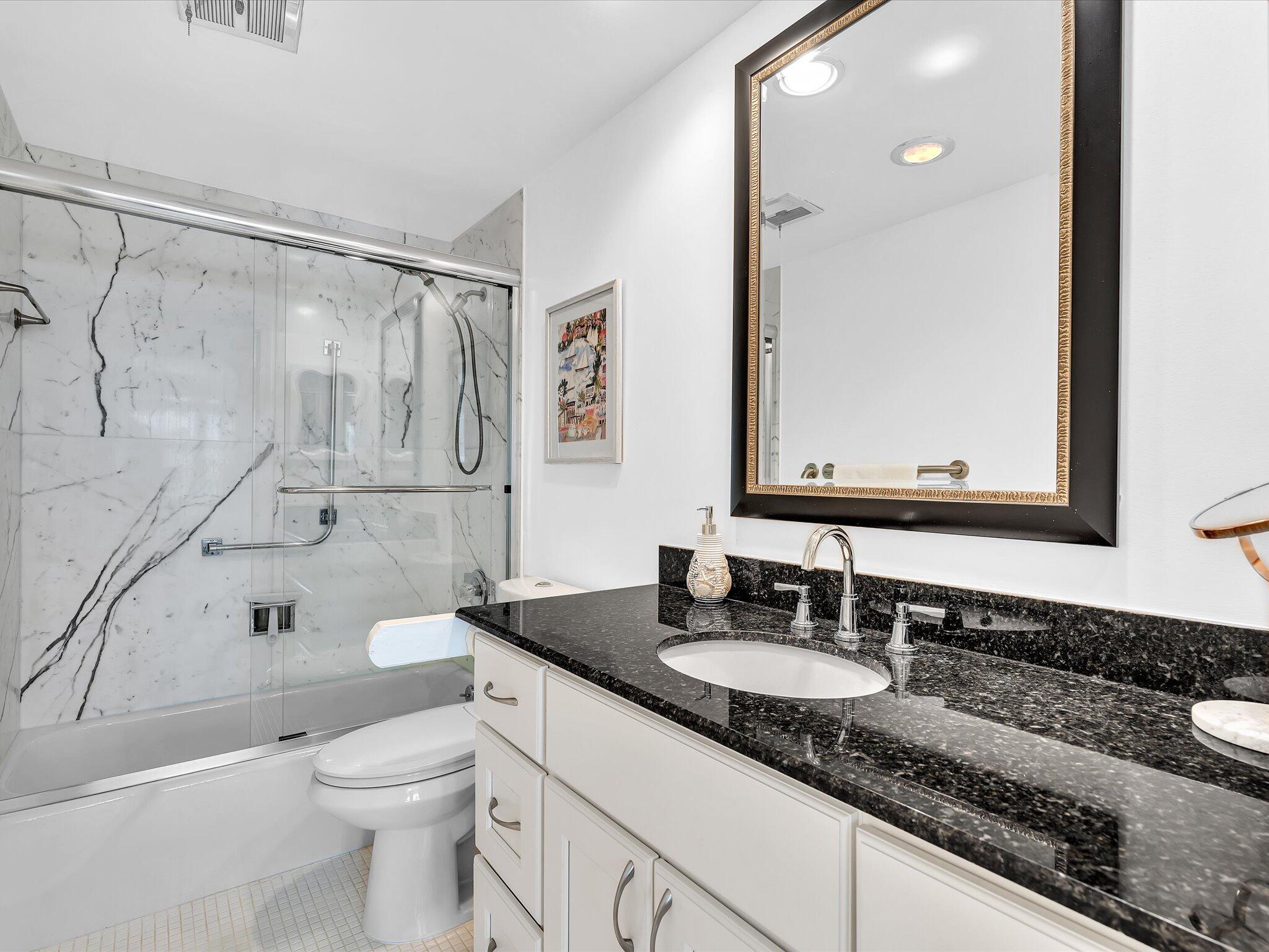 Coral Ridge Towers South - Residential