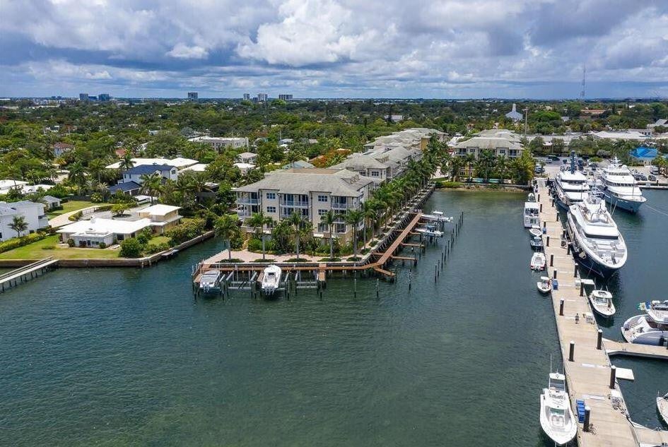3960 N Flagler Drive 306