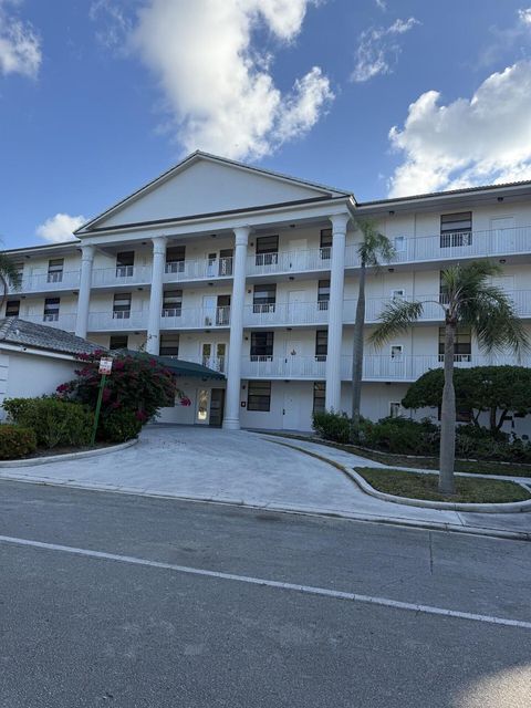 3710 Whitehall Drive 401 West Palm Beach FL 33401