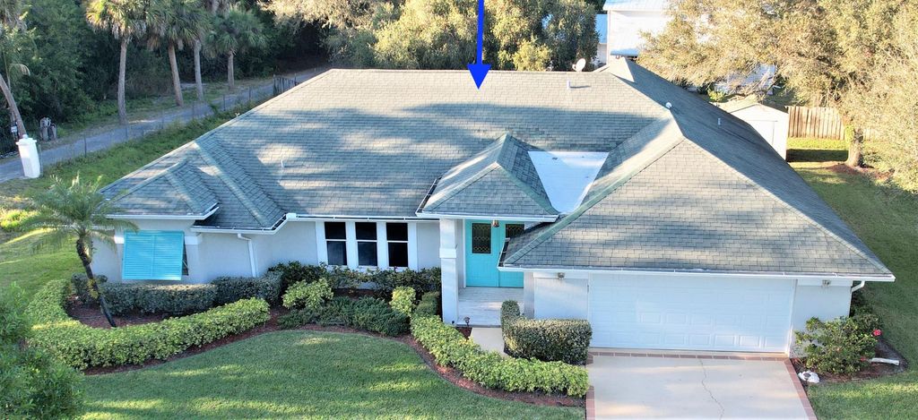 Photo of 3606 Cottonwood Drive, Fort Pierce, FL 34981 (MLS # R10780442)