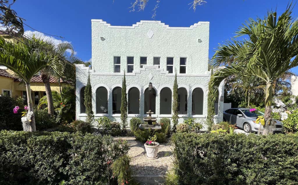 Photo of 312 Fordham Drive, Lake Worth, FL 33460 (MLS # B26041326)