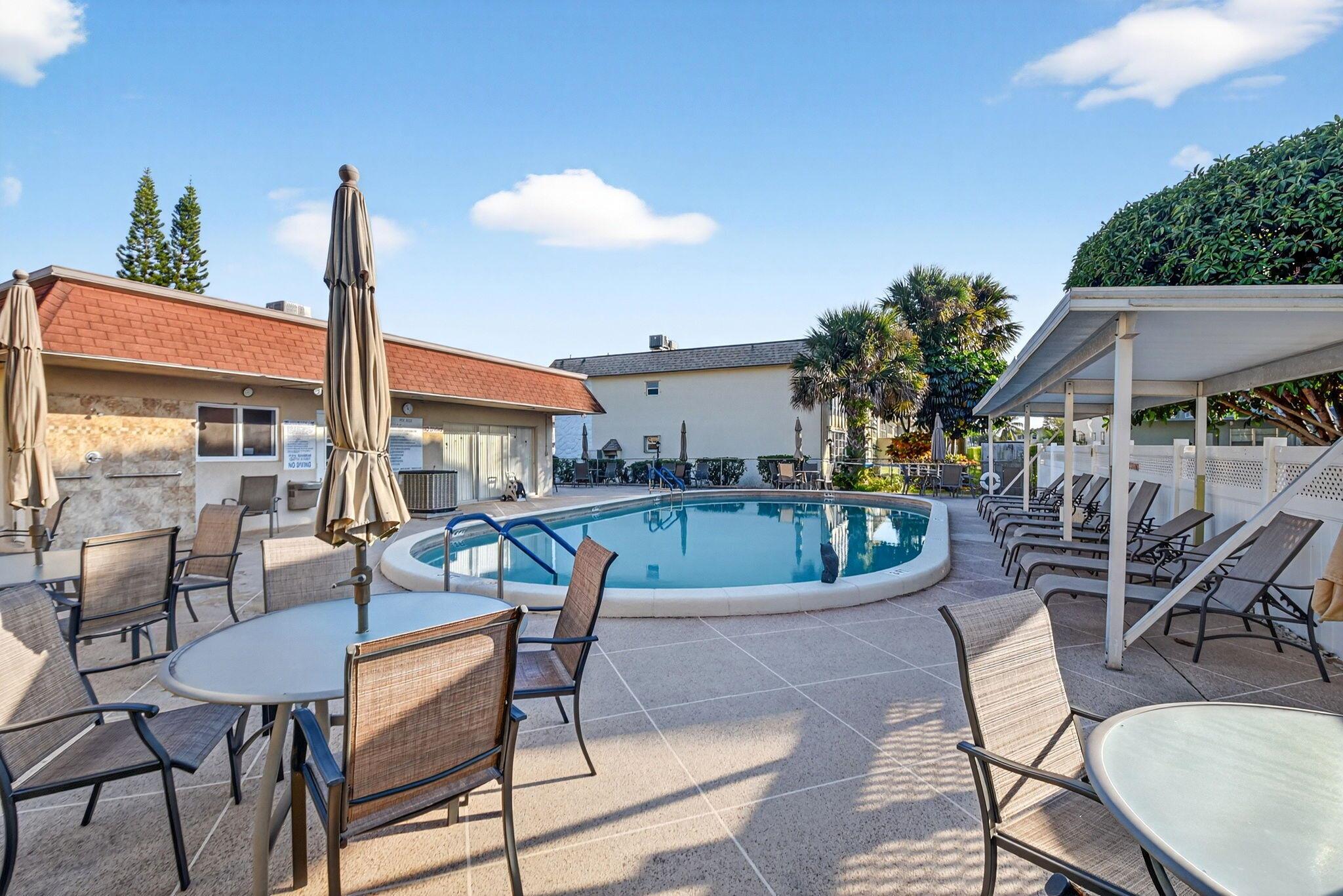 CENTURY ILLAGE -OXFORD CO - Residential