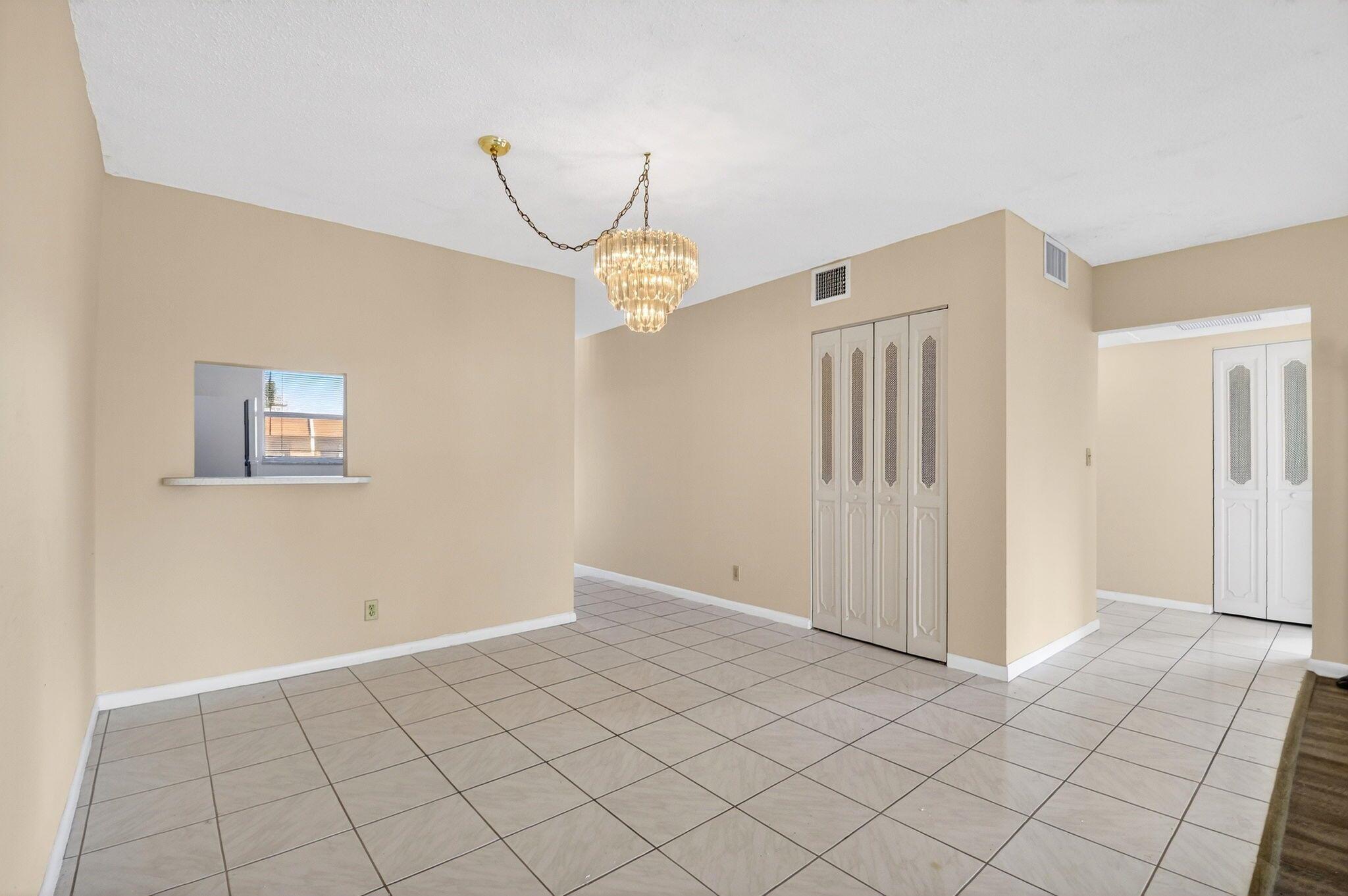 CENTURY ILLAGE -OXFORD CO - Residential