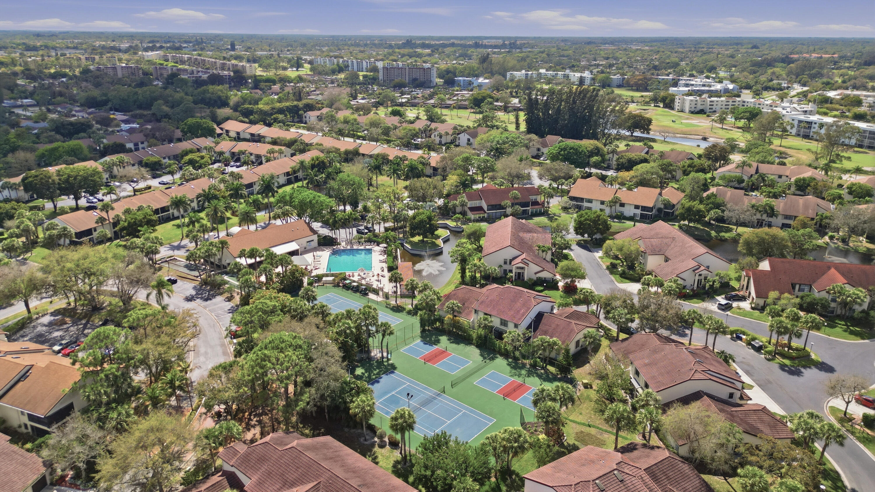 LUCERNE PARK CONDS 1,1A, 2 THRU 15 & 23 THRU 28 - Residential