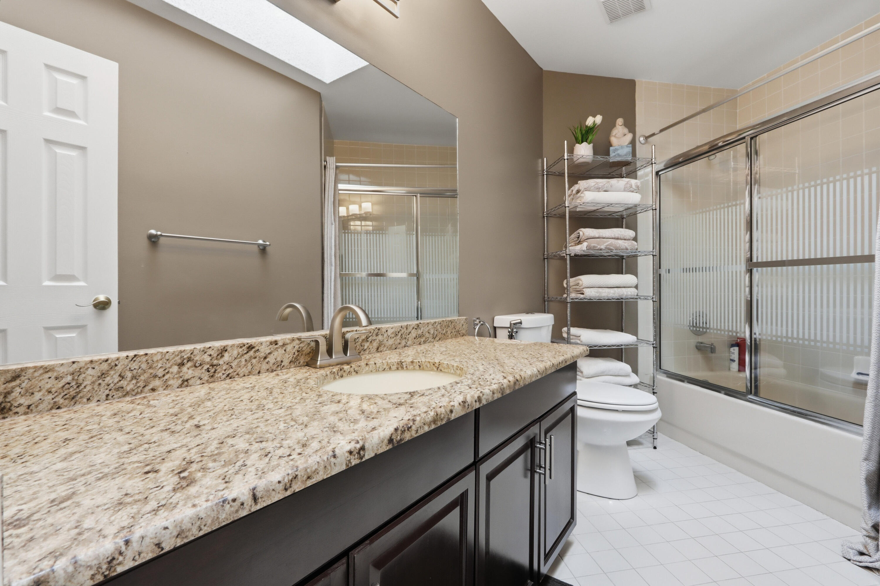 LUCERNE PARK CONDS 1,1A, 2 THRU 15 & 23 THRU 28 - Residential