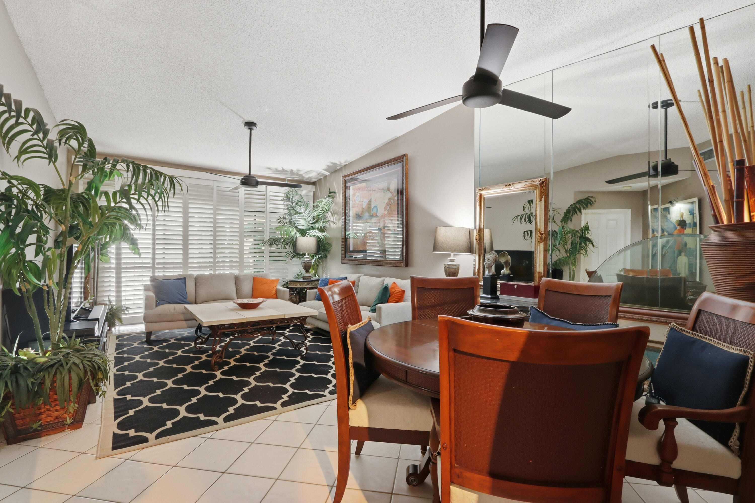 LUCERNE PARK CONDS 1,1A, 2 THRU 15 & 23 THRU 28 - Residential