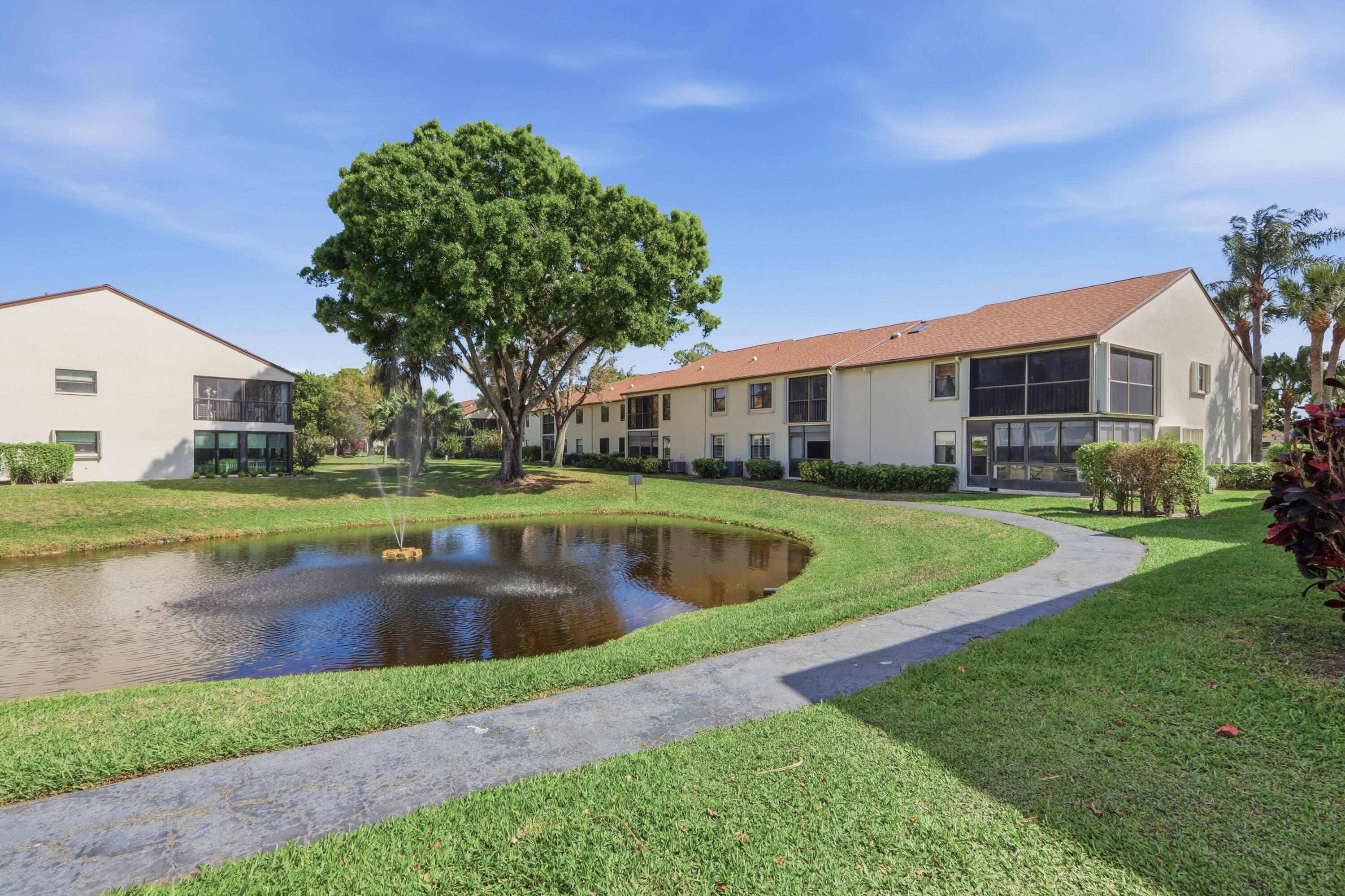 LUCERNE PARK CONDS 1,1A, 2 THRU 15 & 23 THRU 28 - Residential