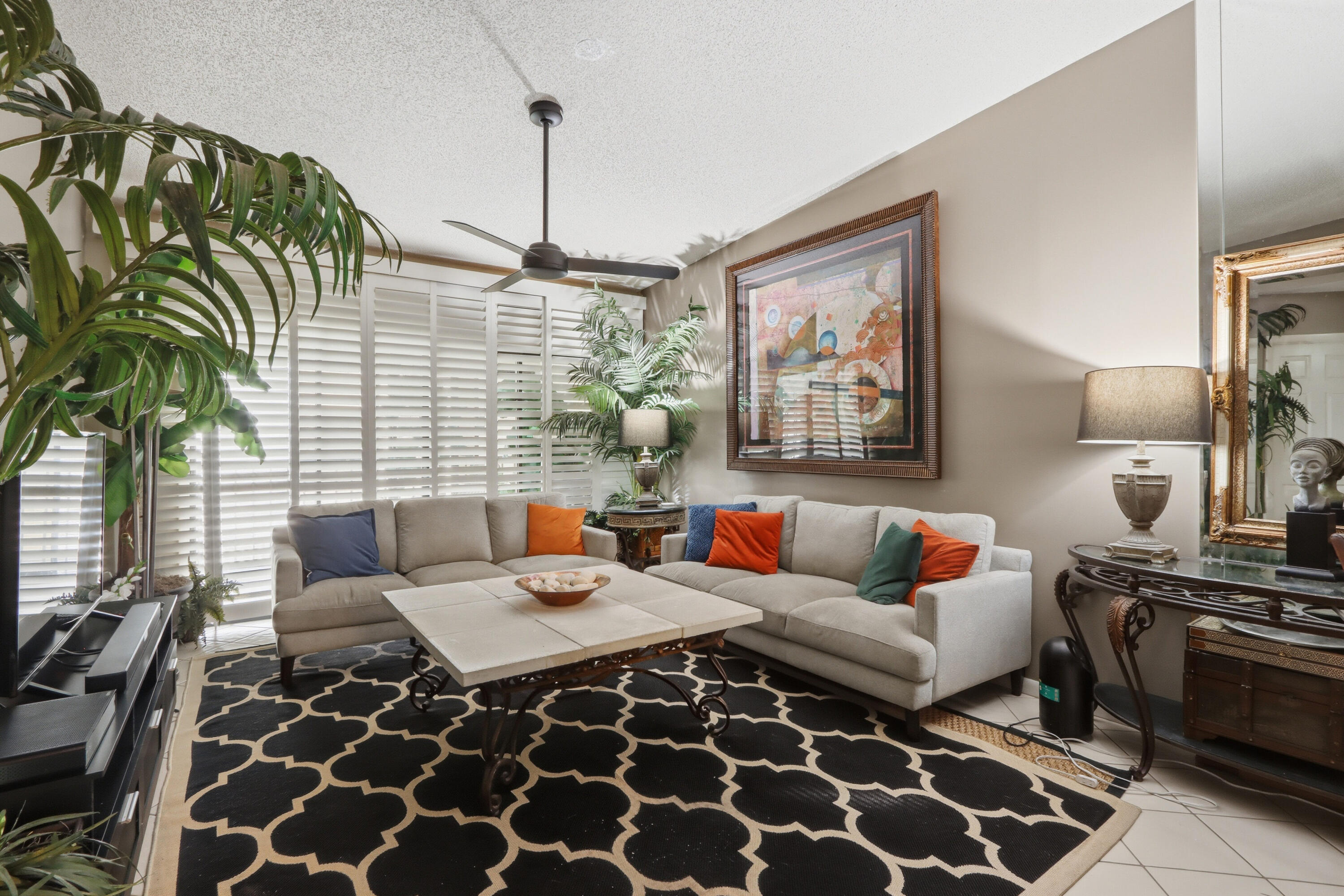 LUCERNE PARK CONDS 1,1A, 2 THRU 15 & 23 THRU 28 - Residential