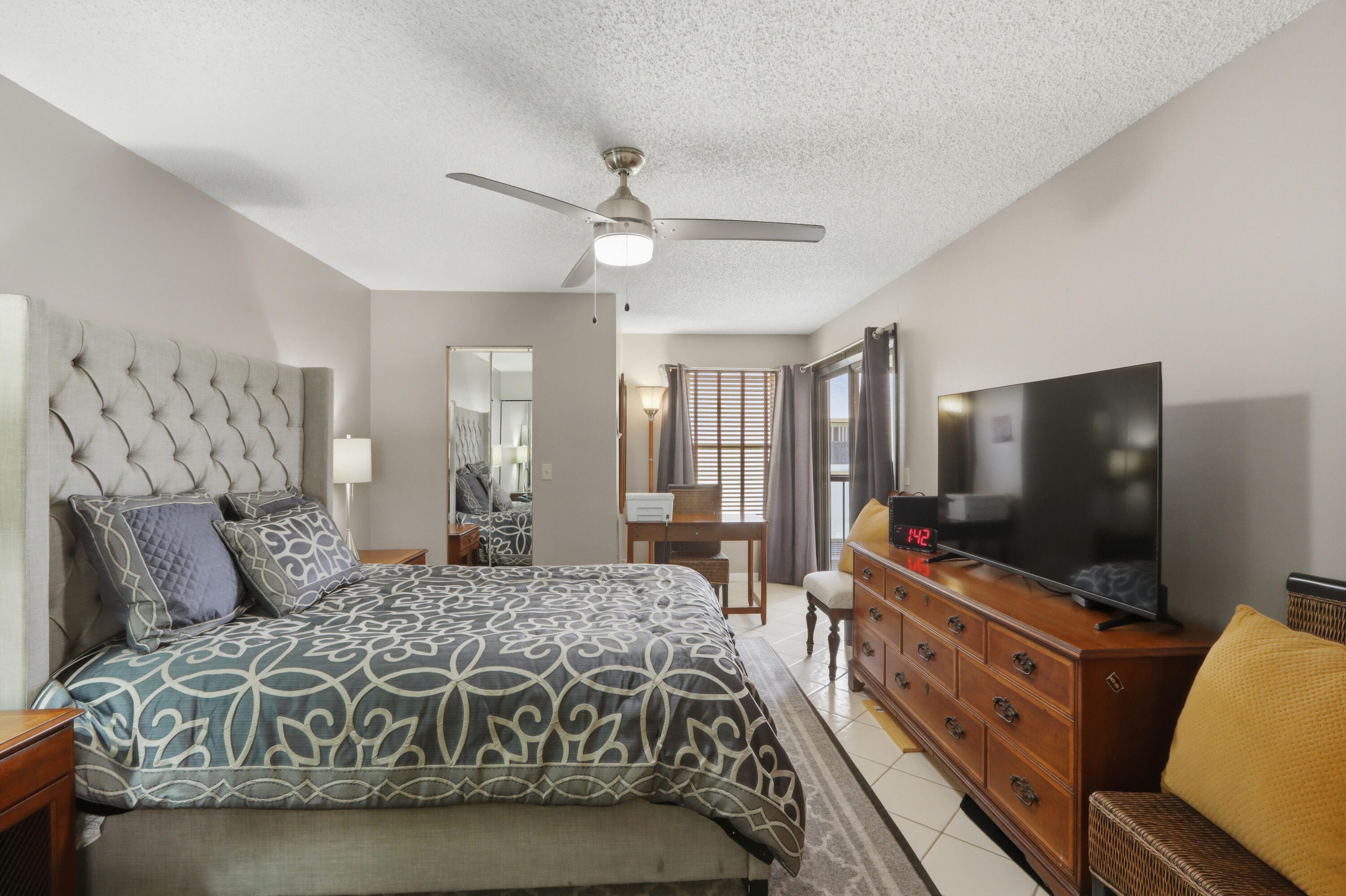 LUCERNE PARK CONDS 1,1A, 2 THRU 15 & 23 THRU 28 - Residential