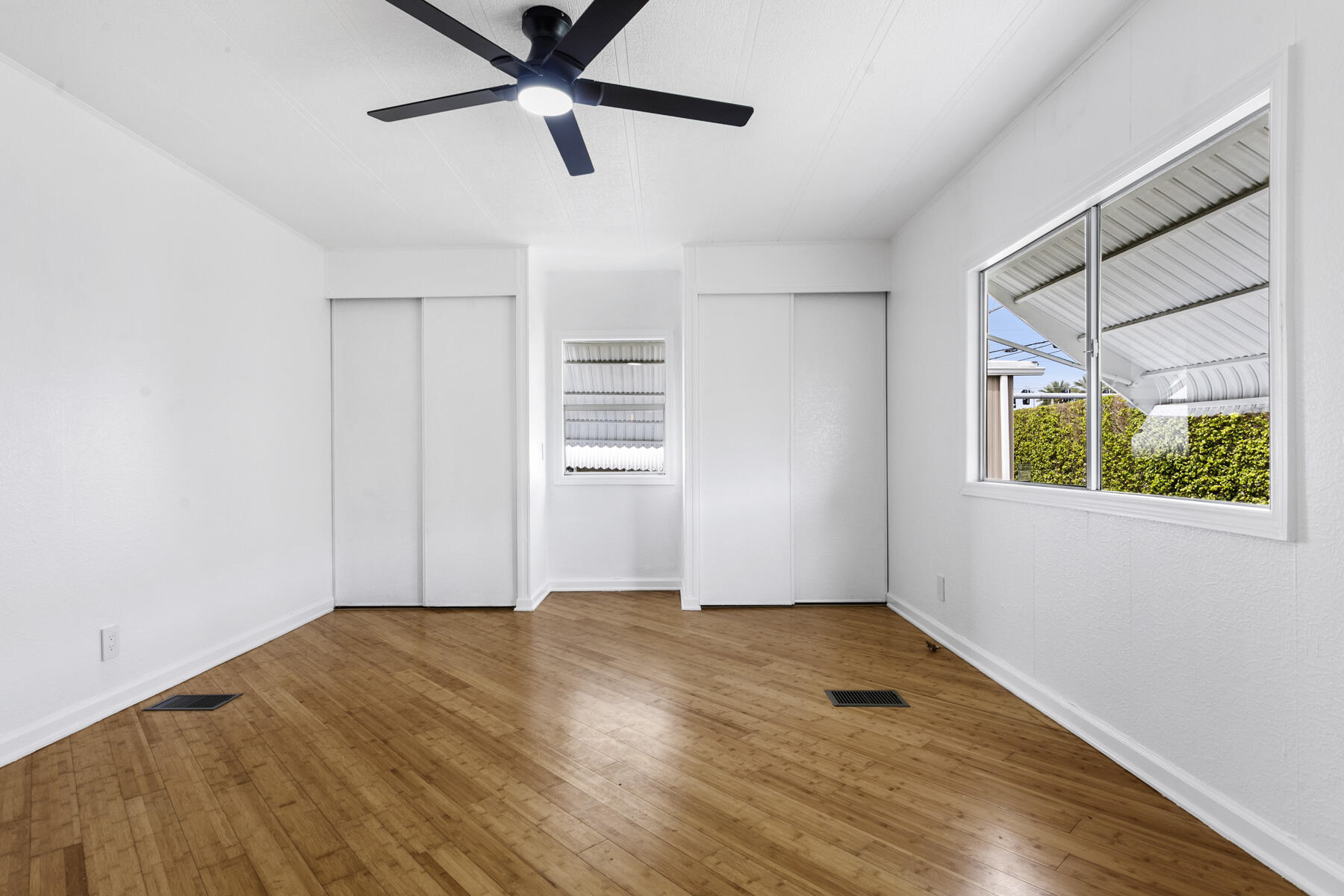 JAMAICA BAY MOBILE HOME CO OP - Residential