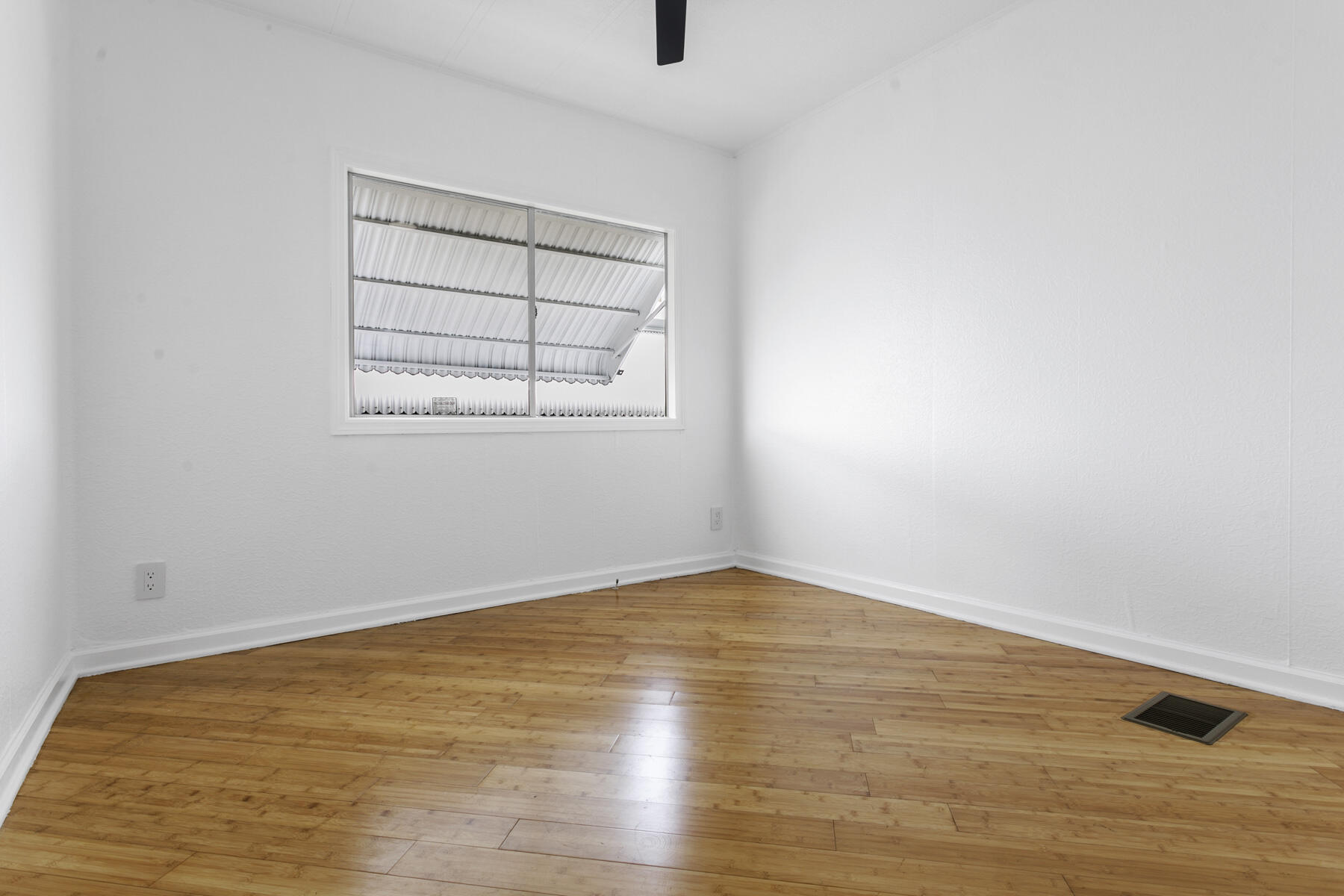 JAMAICA BAY MOBILE HOME CO OP - Residential