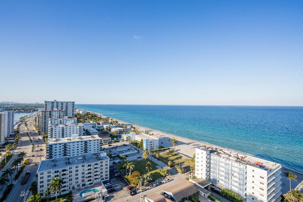 Breathtaking 2?Bed / 2?Bath Oceanfront Condo – Fully Upgraded & Amenity-Rich
Elevate your seaside lifestyle in this beautifully updated 23rd-floor corner condo with unobstructed ocean and skyline views. Stylish finishes, expansive wrap-around balcony, and concierge-level amenities make this your ideal home by the sea.
Key Features:
1,100?sq?ft of oceanfront living
Corner unit with floor-to-ceiling balcony windows
Upgraded kitchen & living space, perfect for entertaining
Two full baths, ample storage
Full-service building: pools, gyms, sauna, valet, dining, business center
Location Perks:
Located in coveted 33019, enjoy direct beach access and walk to the vibrant Hollywood Broadwalk. Minutes to FLL airport, Aventura, I-95, Brightline, shops & restaurants.